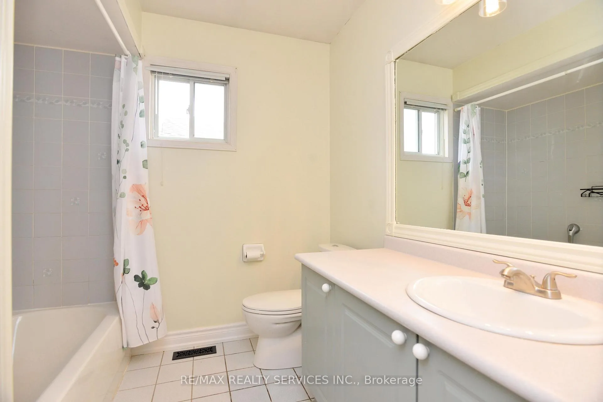 Photo 26 of 7 Bush Crescent, Wasaga Beach — HOMEH