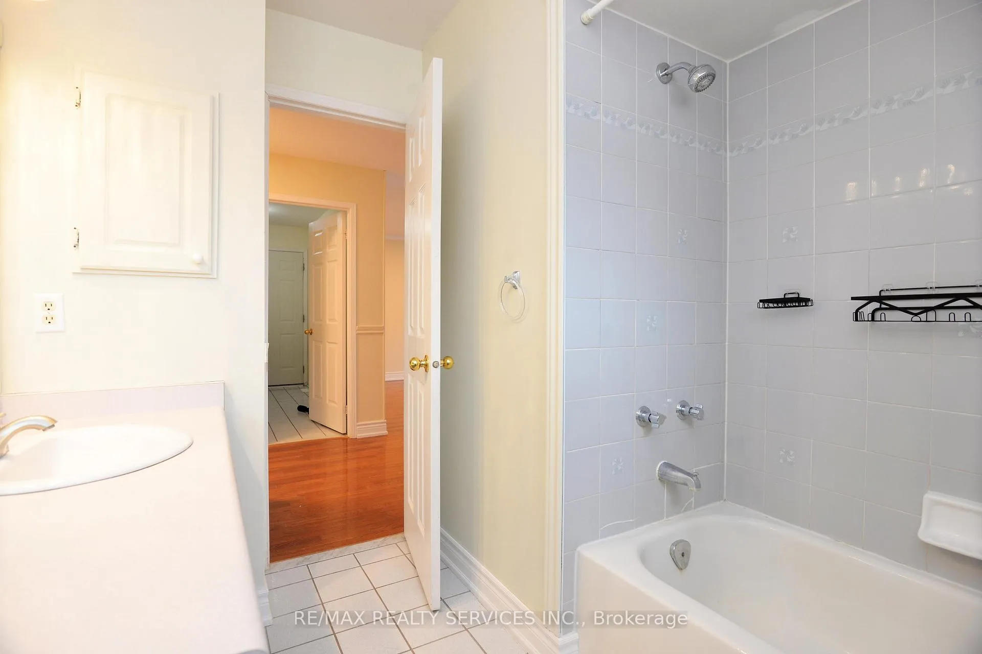 Photo 27 of 7 Bush Crescent, Wasaga Beach — HOMEH