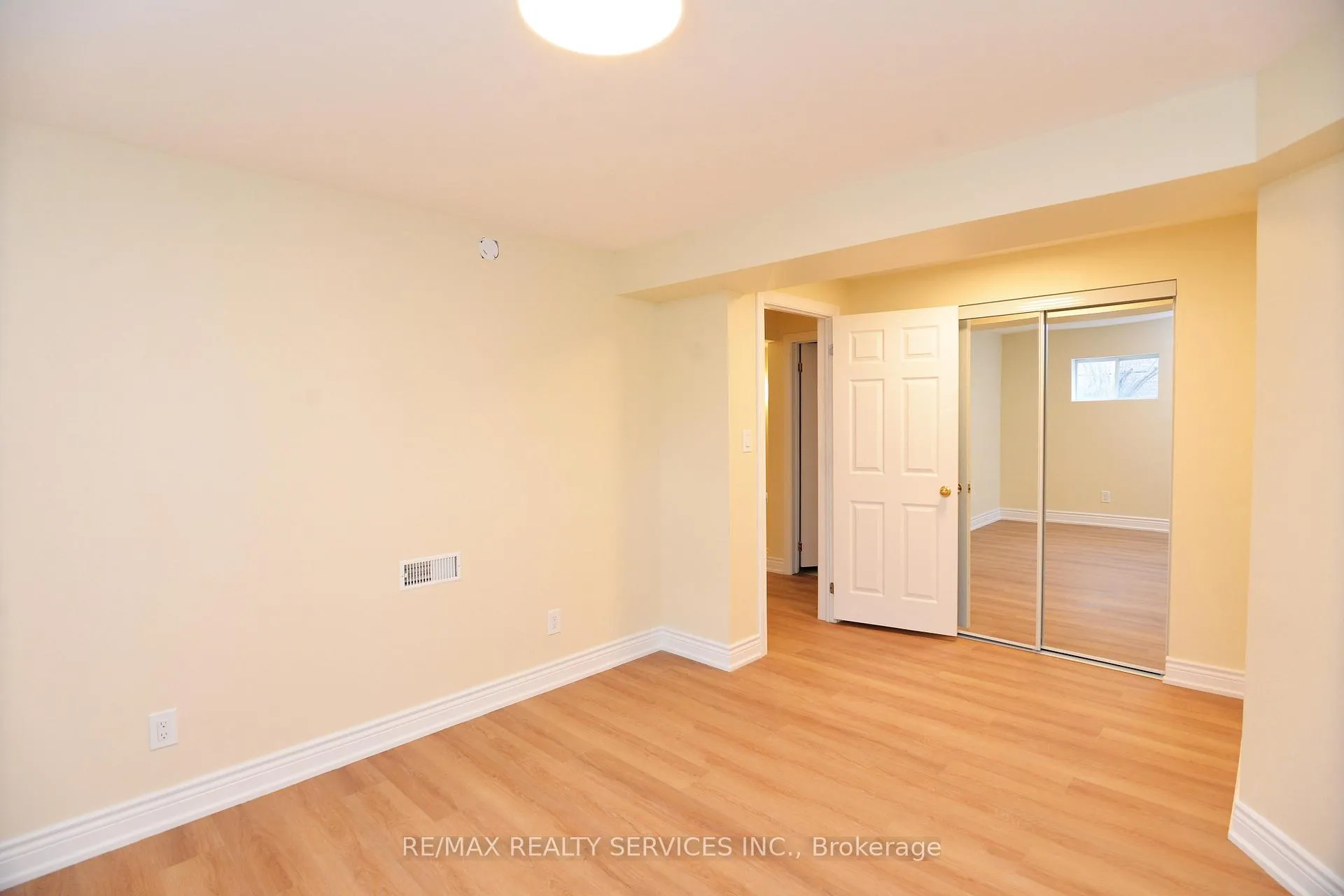 Photo 39 of 7 Bush Crescent, Wasaga Beach — HOMEH
