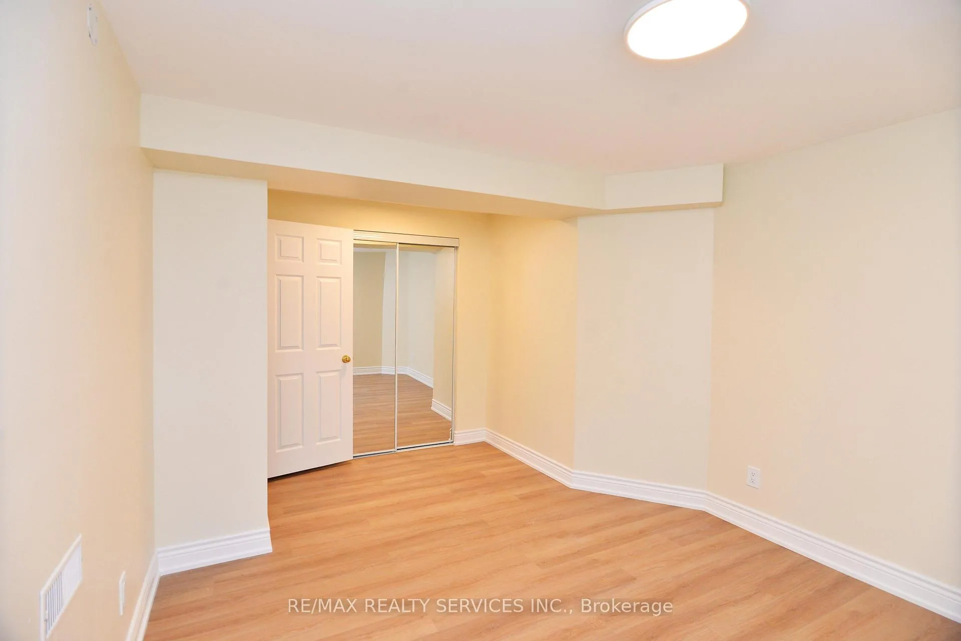 Photo 40 of 7 Bush Crescent, Wasaga Beach — HOMEH