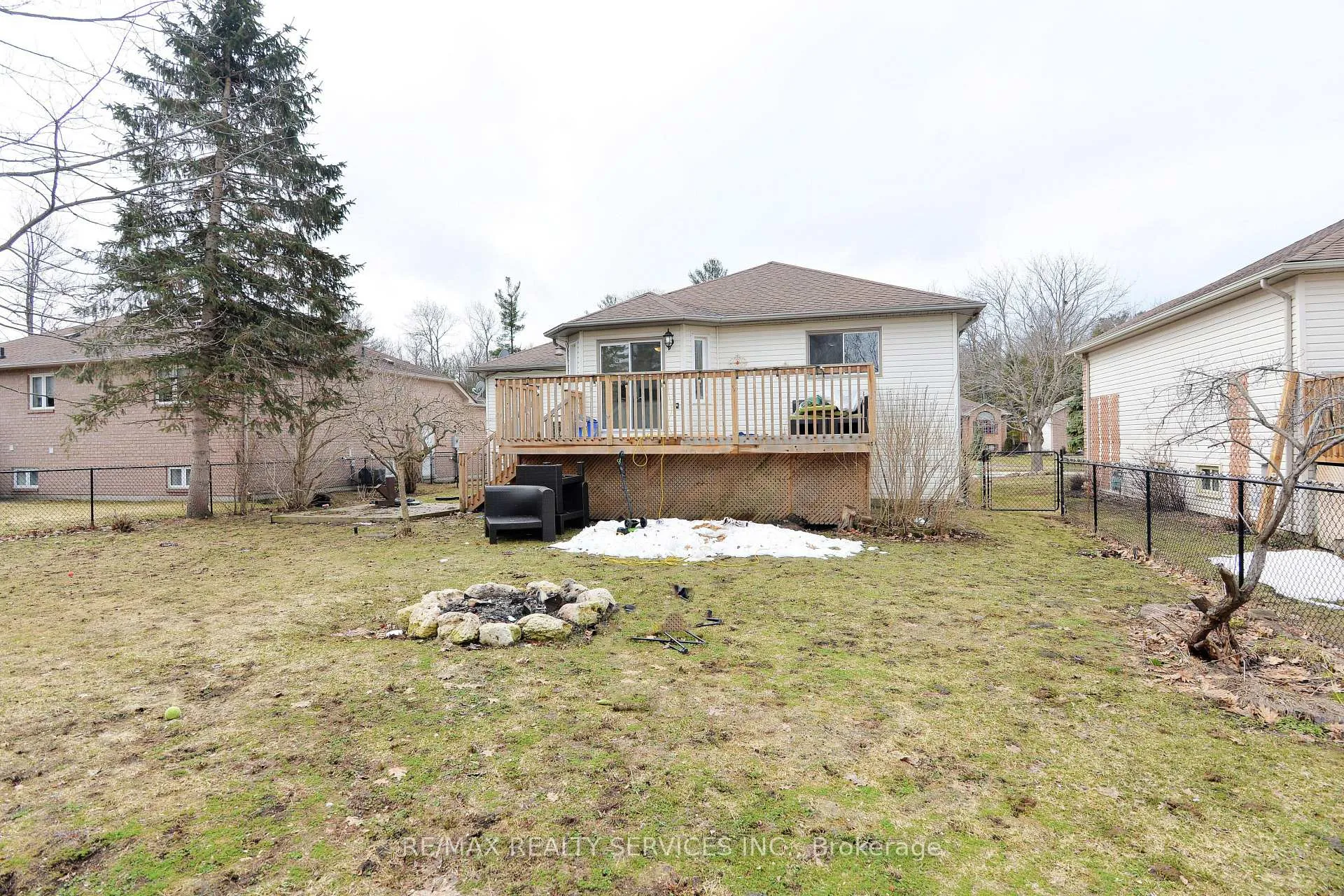 Photo 46 of 7 Bush Crescent, Wasaga Beach — HOMEH