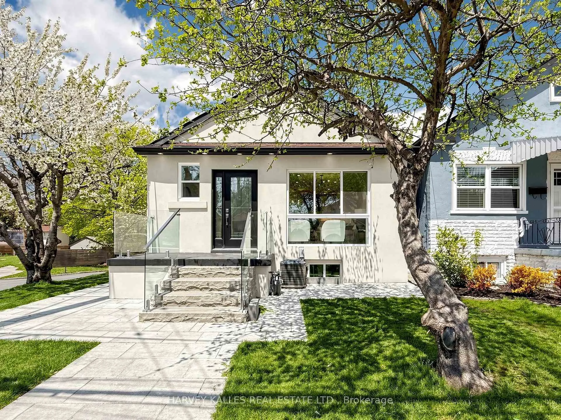 Photo 1 of 982 Cosburn Avenue, Toronto, Woodbine-Lumsden — HOMEH