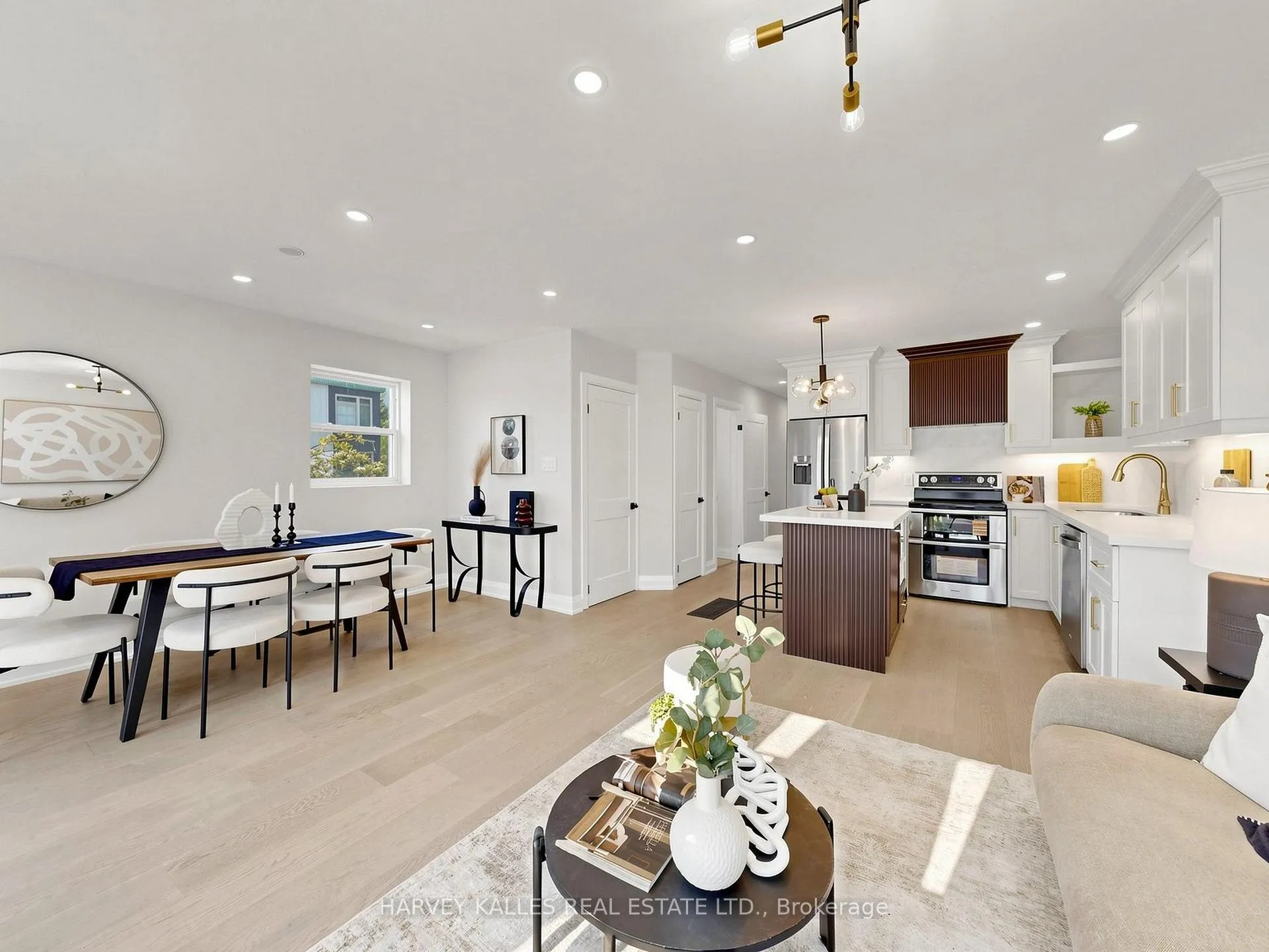 Photo 7 of 982 Cosburn Avenue, Toronto, Woodbine-Lumsden — HOMEH