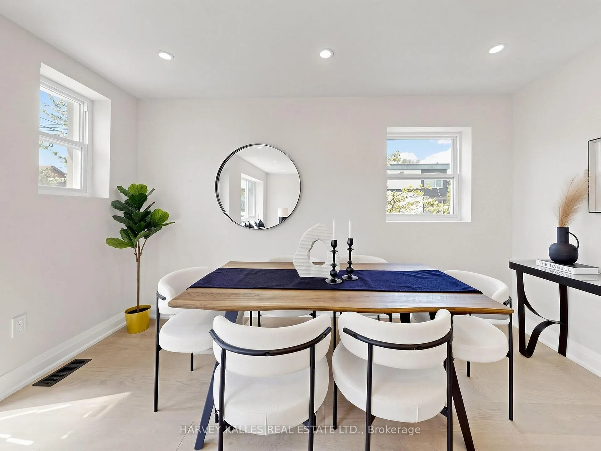 Photo 10 of 982 Cosburn Avenue, Toronto, Woodbine-Lumsden — HOMEH