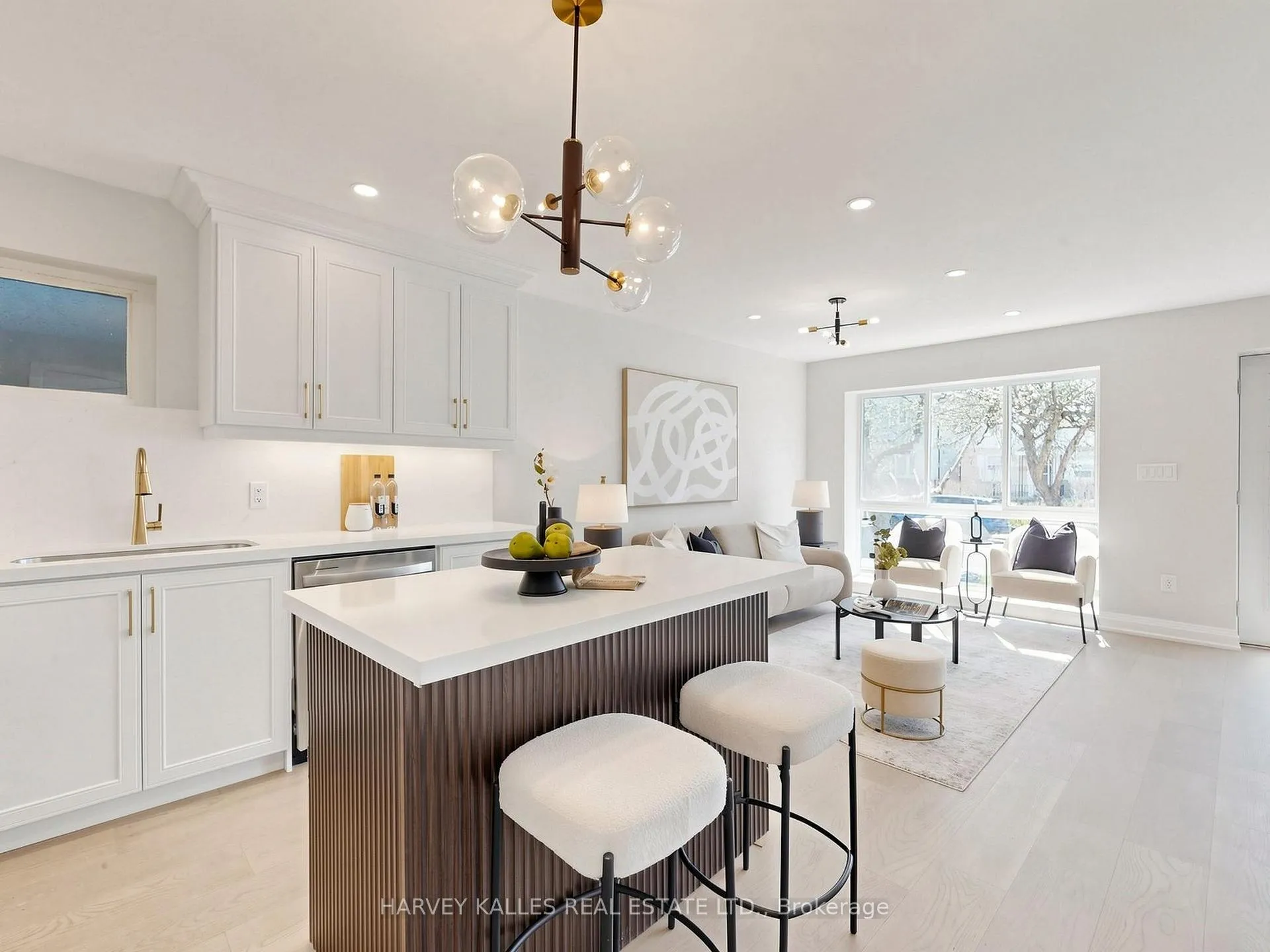 Photo 12 of 982 Cosburn Avenue, Toronto, Woodbine-Lumsden — HOMEH