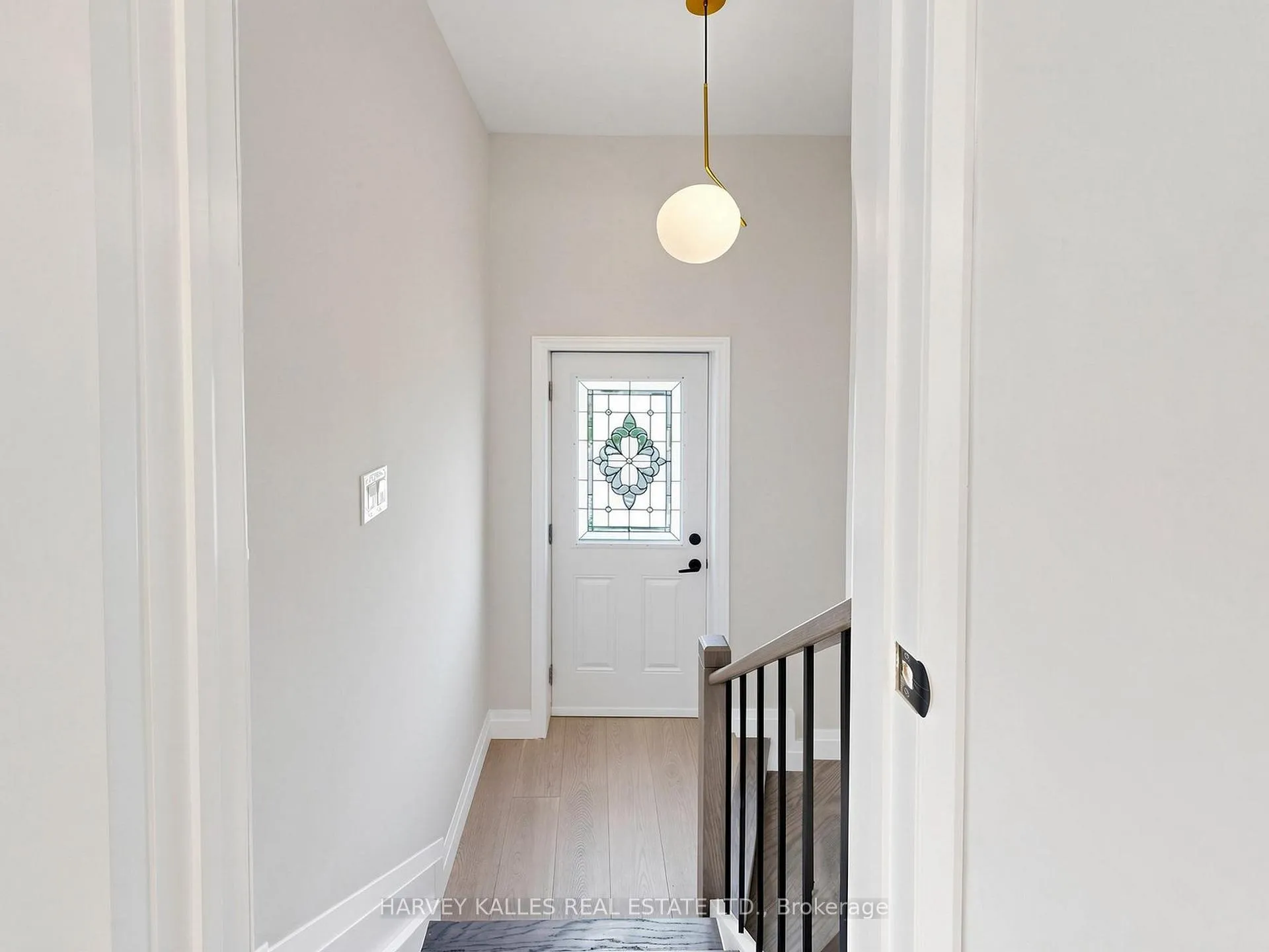 Photo 31 of 982 Cosburn Avenue, Toronto, Woodbine-Lumsden — HOMEH
