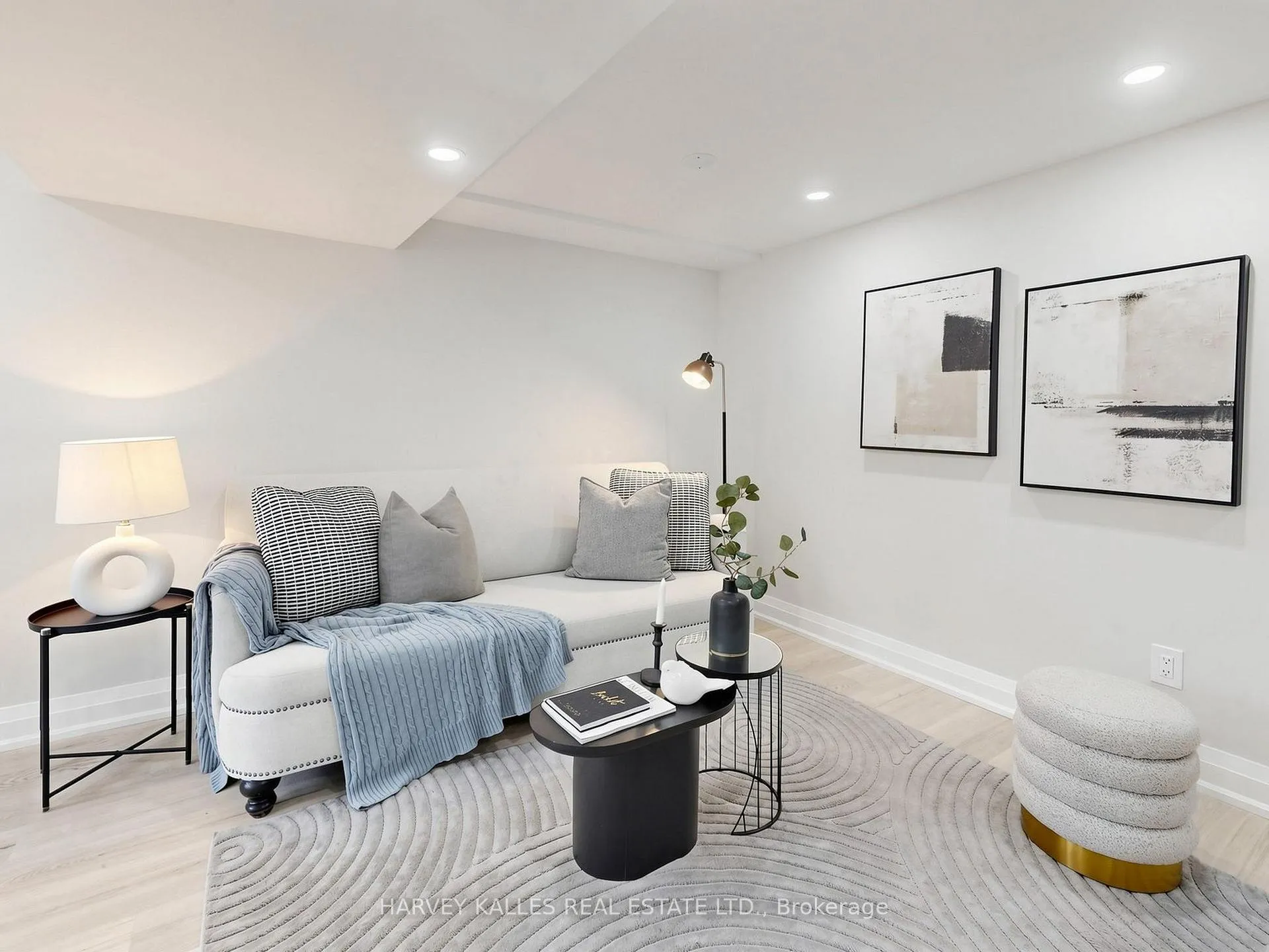 Photo 40 of 982 Cosburn Avenue, Toronto, Woodbine-Lumsden — HOMEH