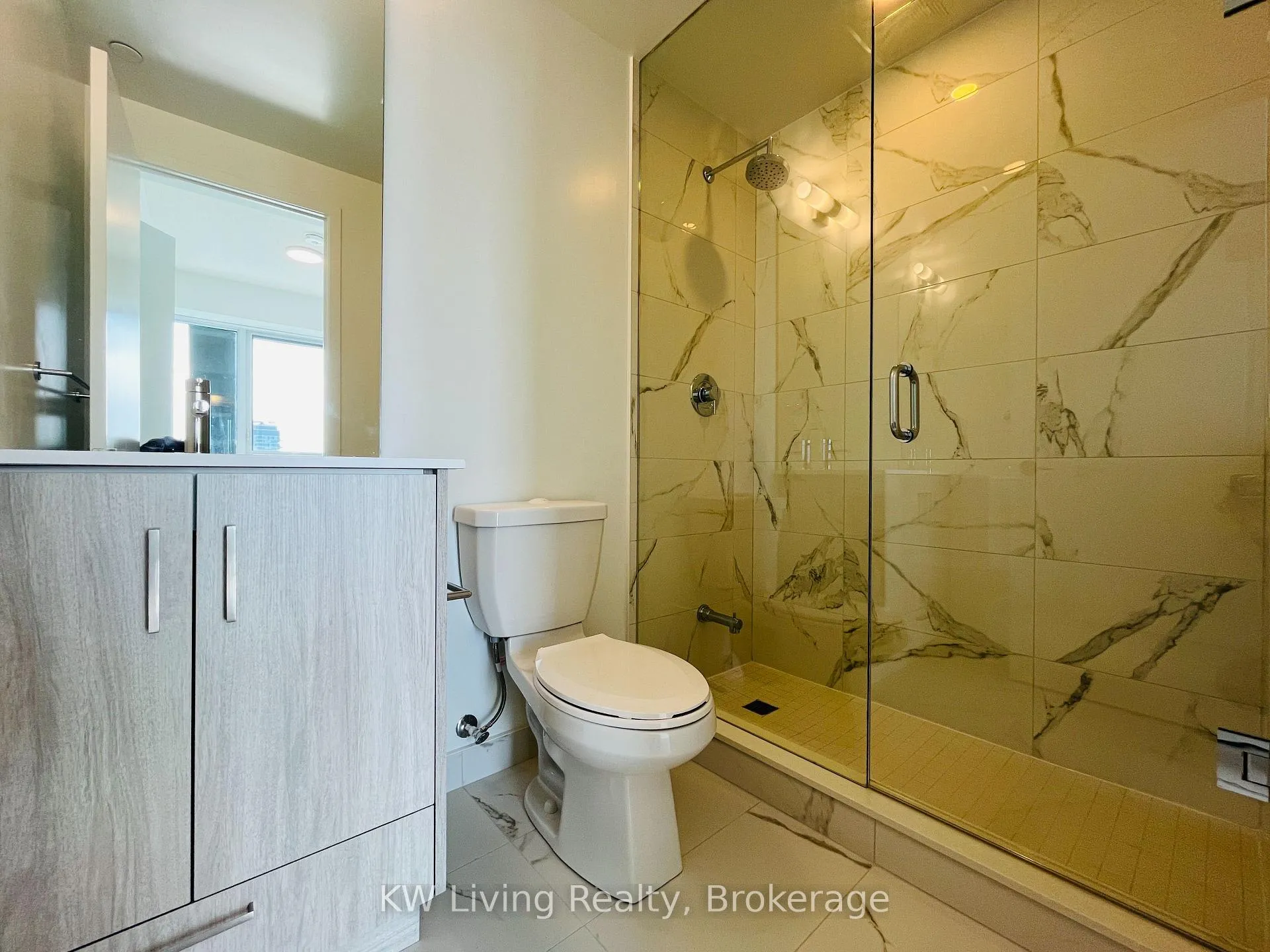Photo 3 of Unit 4007, 180 Front Street, Toronto, Moss Park — HOMEH