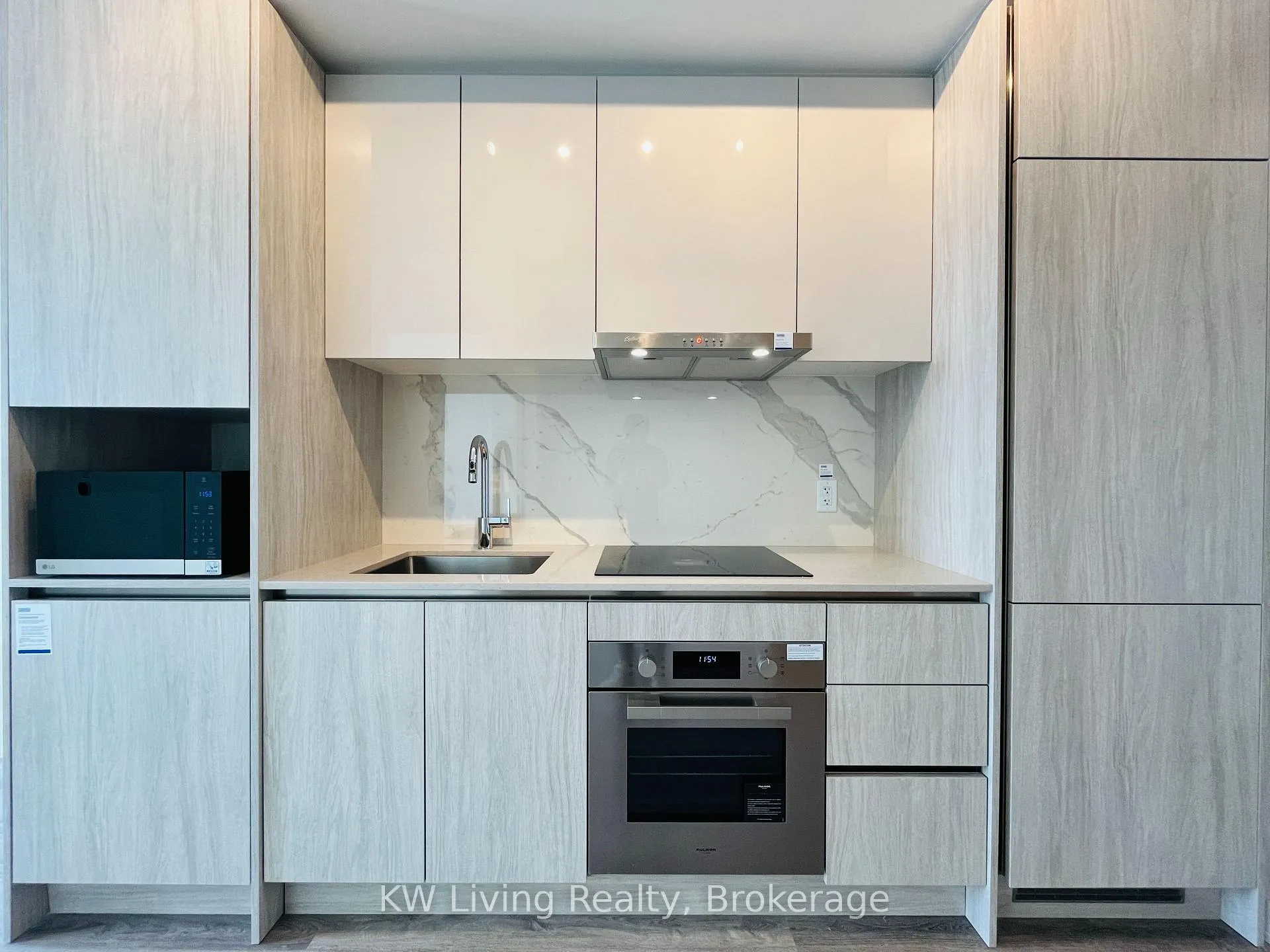 Photo 6 of Unit 4007, 180 Front Street, Toronto, Moss Park — HOMEH