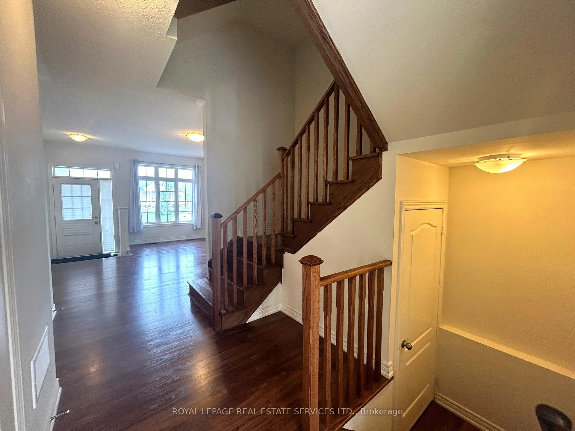 Photo 6 of 3068 Eight Line, Oakville, Joshua Meadows — HOMEH