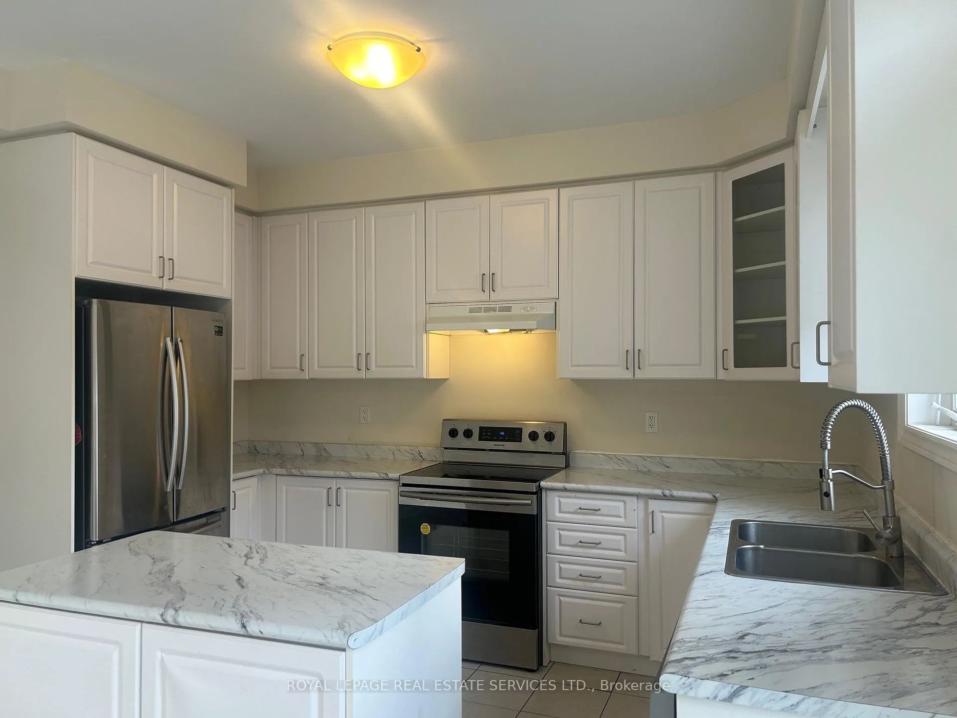 Photo 8 of 3068 Eight Line, Oakville, Joshua Meadows — HOMEH