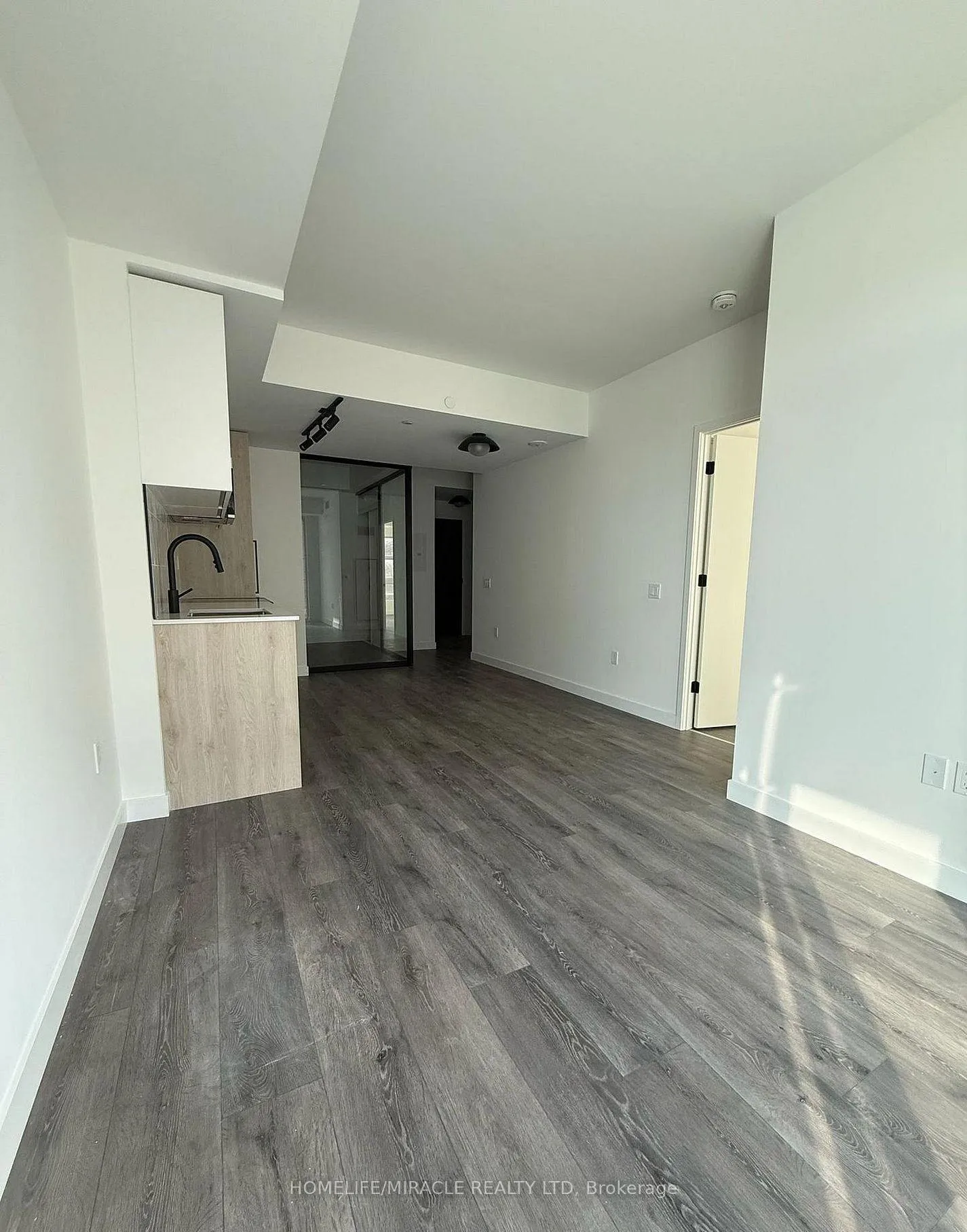 Front of Unit 405, 1635 Military Trail
