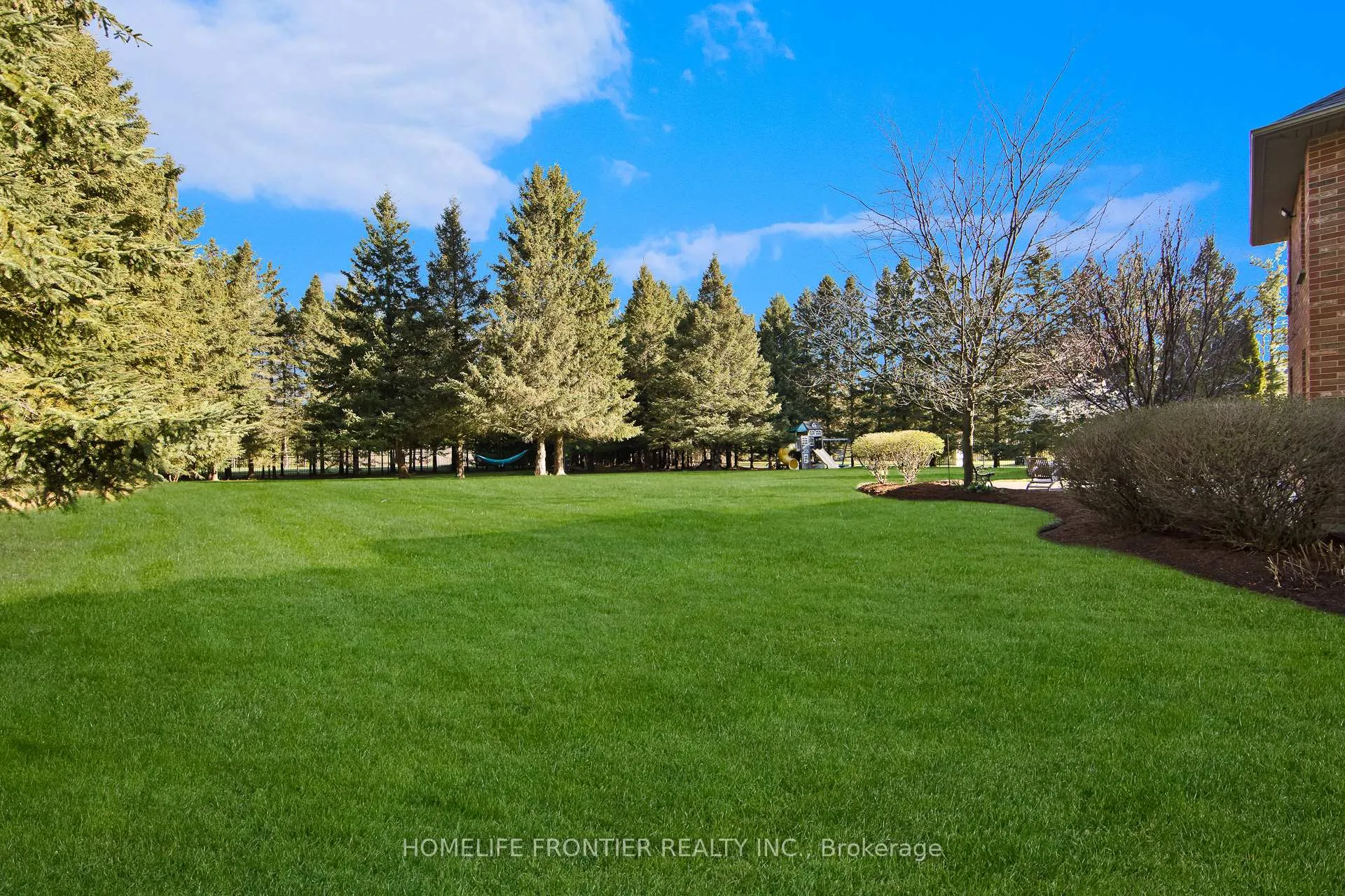 Photo 23 of 17 Bridle Path, Puslinch, Rural Puslinch East — HOMEH