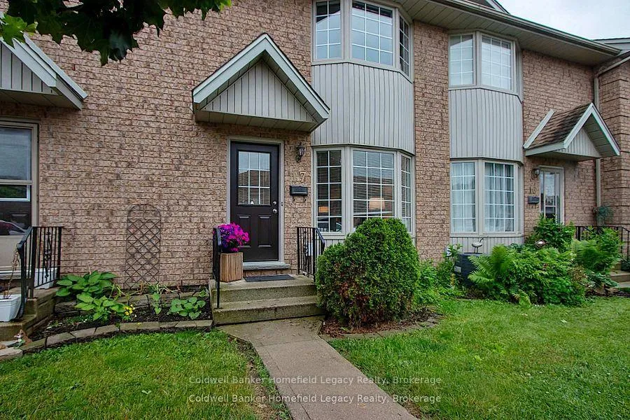 Photo 5 of Unit 17, 20 Southvale Road, St. Marys — HOMEH