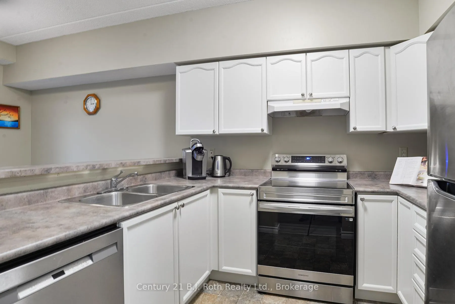 Photo 6 of Unit 101, 125 Bond Street, Orillia — HOMEH