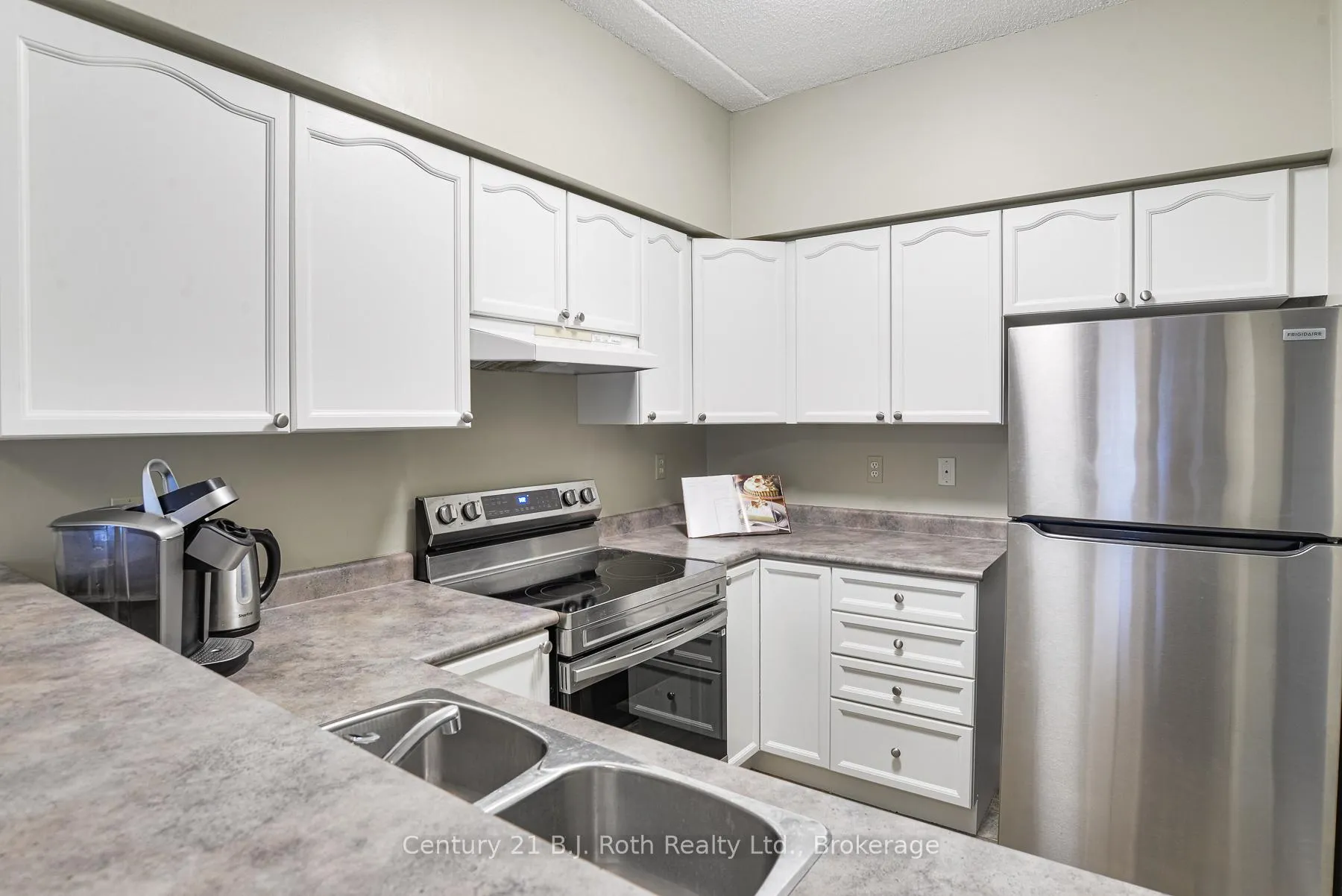 Photo 7 of Unit 101, 125 Bond Street, Orillia — HOMEH