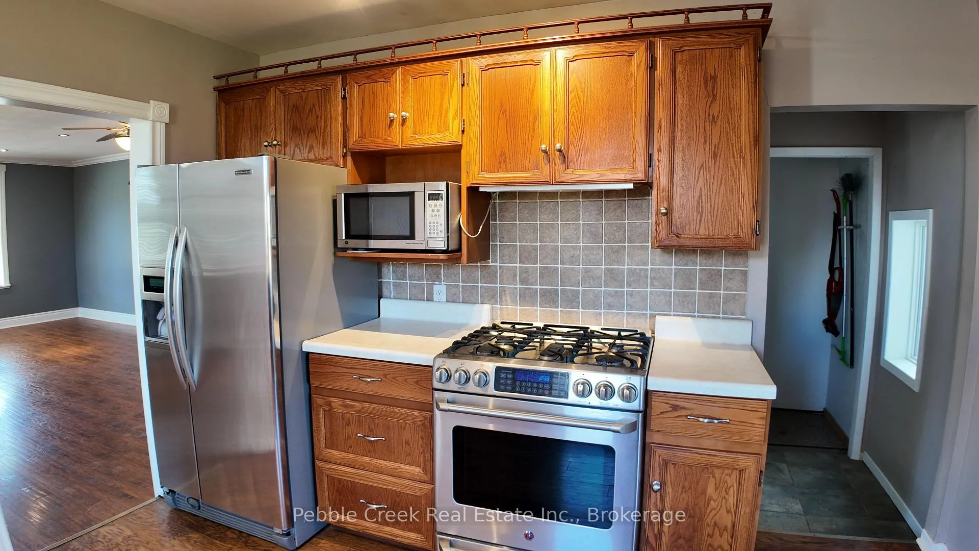 Photo 4 of 109 Napier Street, Goderich, Goderich (Town) — HOMEH
