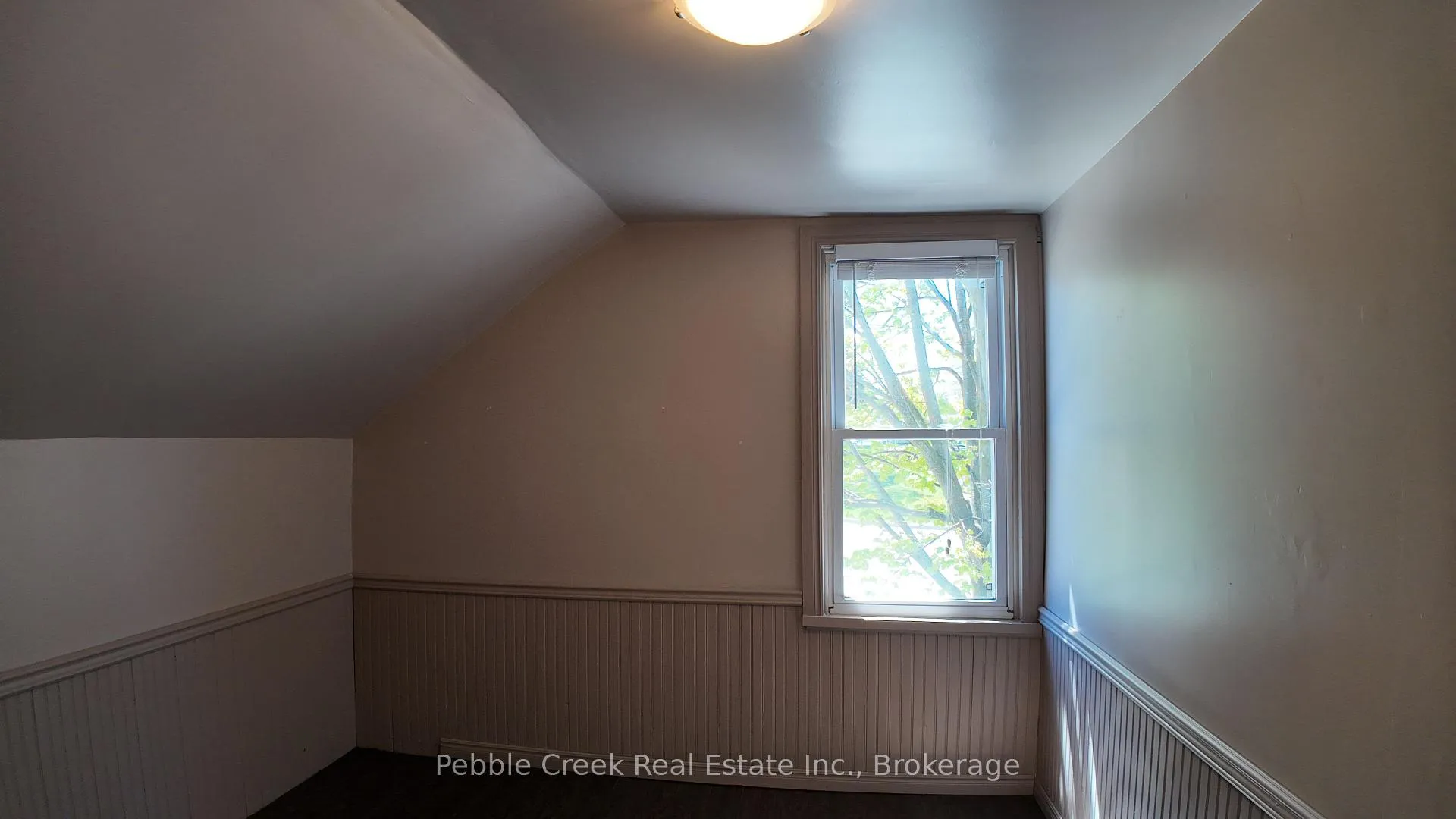 Photo 17 of 109 Napier Street, Goderich, Goderich (Town) — HOMEH