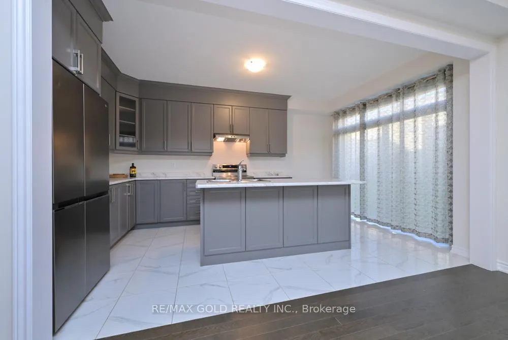 Photo 5 of 20 Tamworth Terrace, Barrie, Rural Barrie Southeast — HOMEH