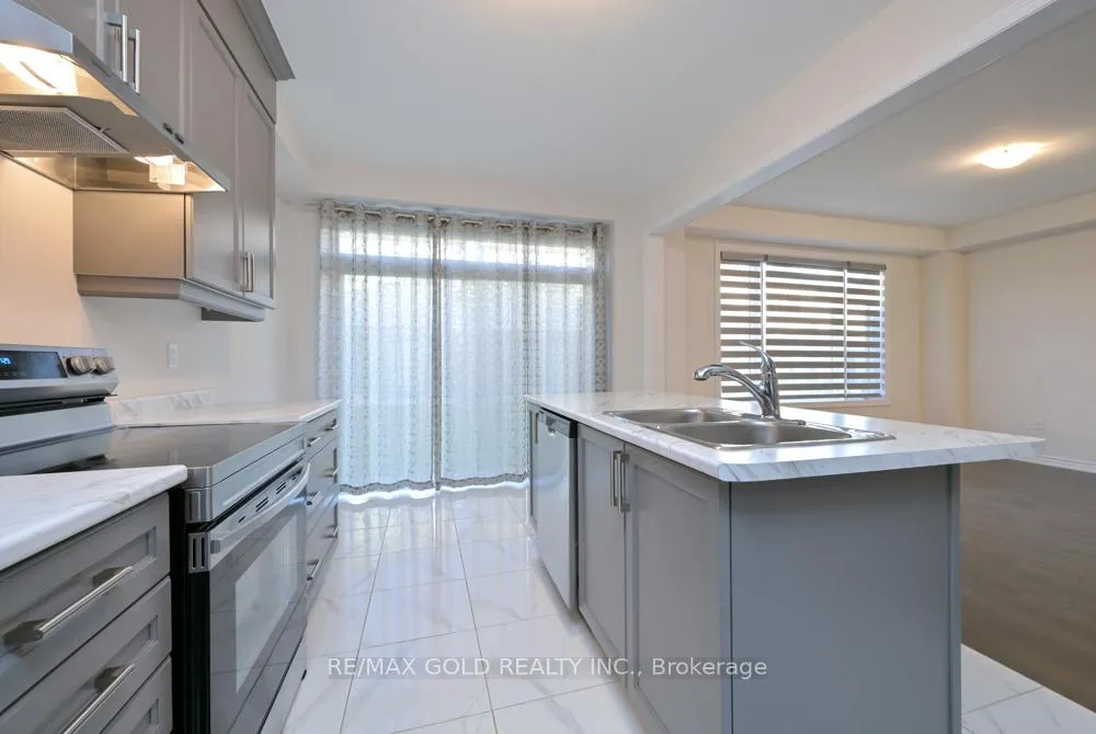 Photo 9 of 20 Tamworth Terrace, Barrie, Rural Barrie Southeast — HOMEH