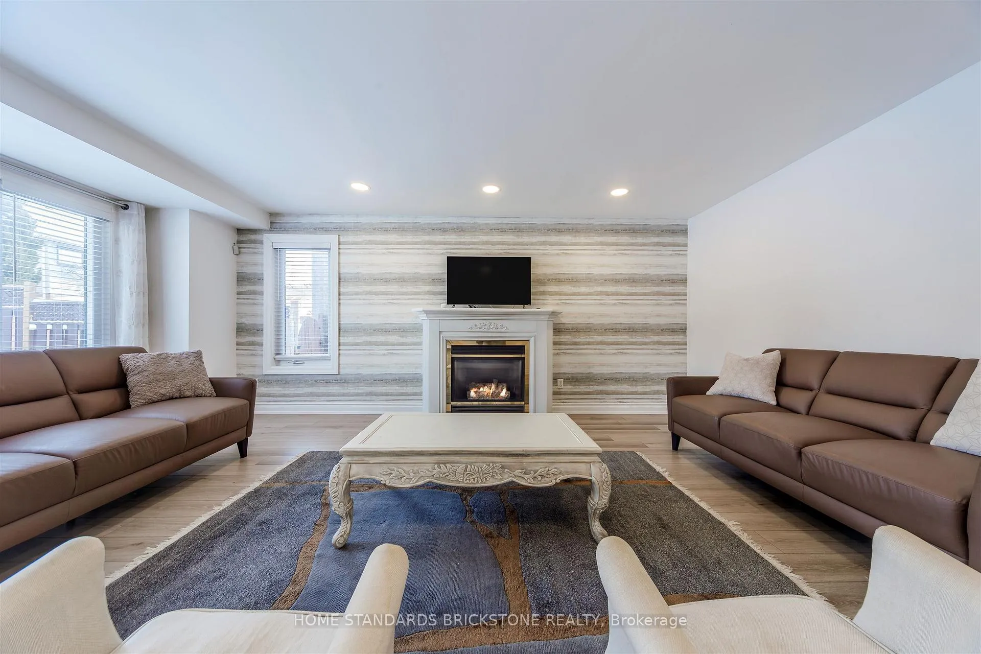 Photo 16 of 28 Brookhurst Crescent, Hamilton, Waterdown — HOMEH