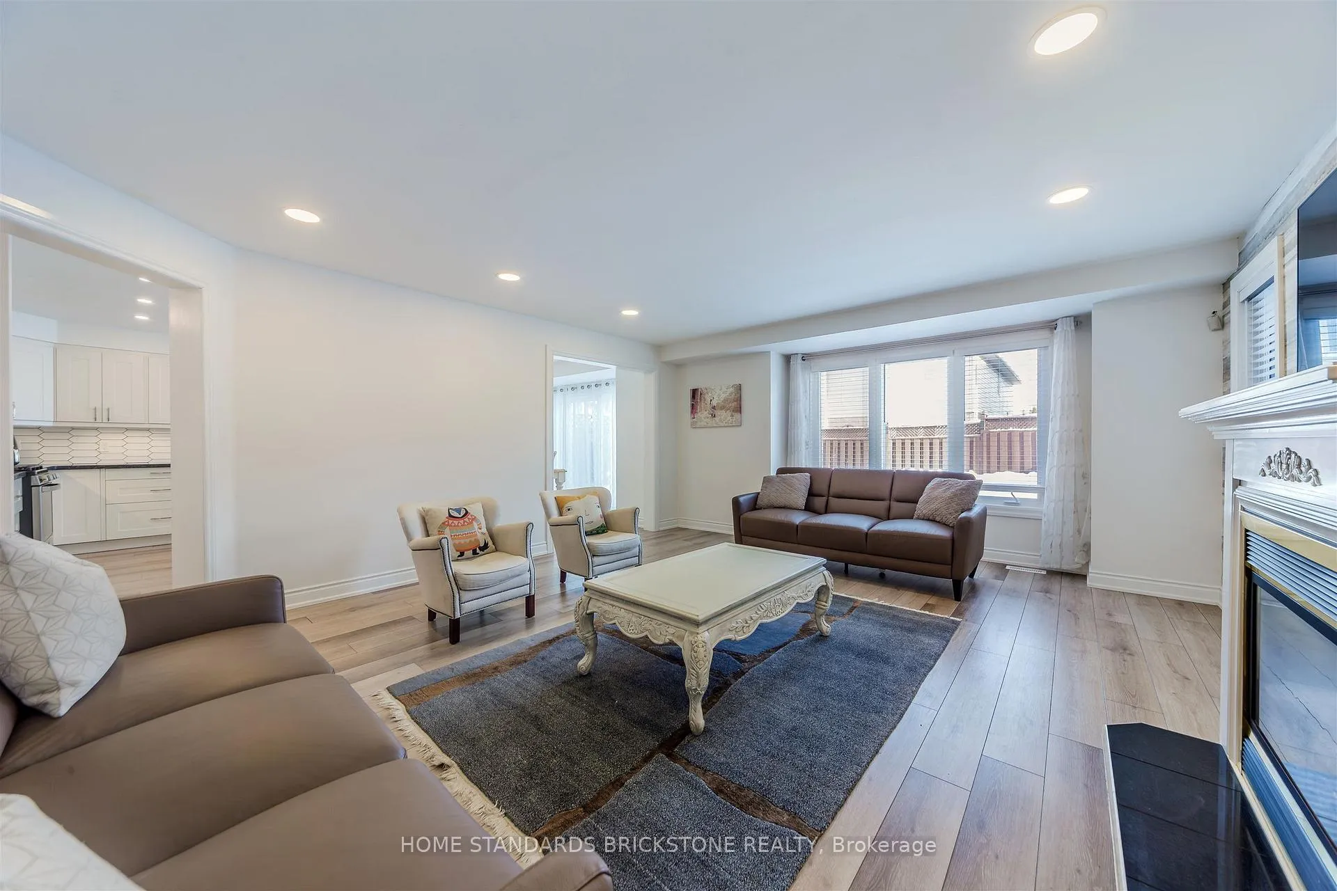 Photo 17 of 28 Brookhurst Crescent, Hamilton, Waterdown — HOMEH
