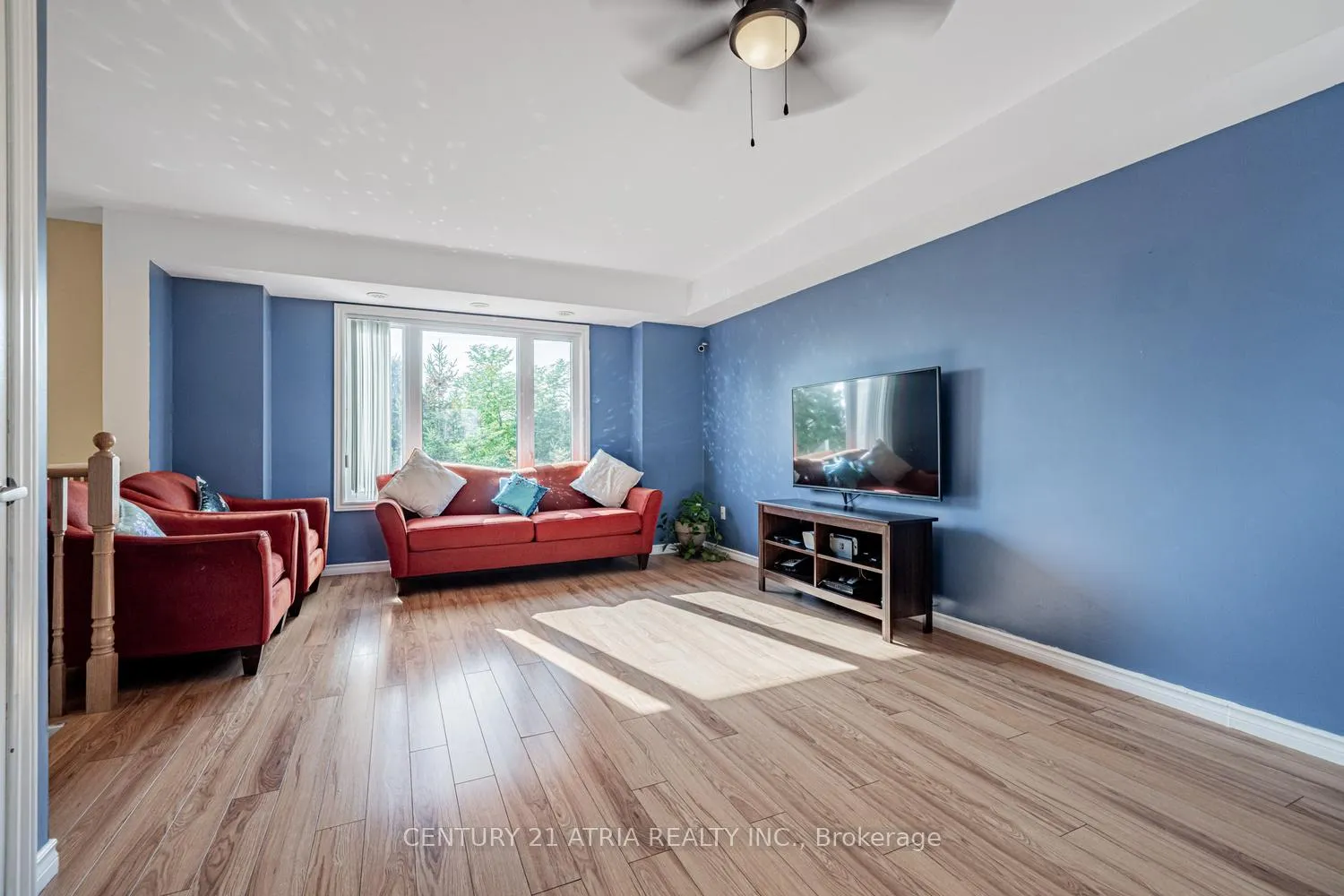 Photo 11 of Unit 9, 15943 Bayview Avenue, Aurora, Bayview Northeast — HOMEH