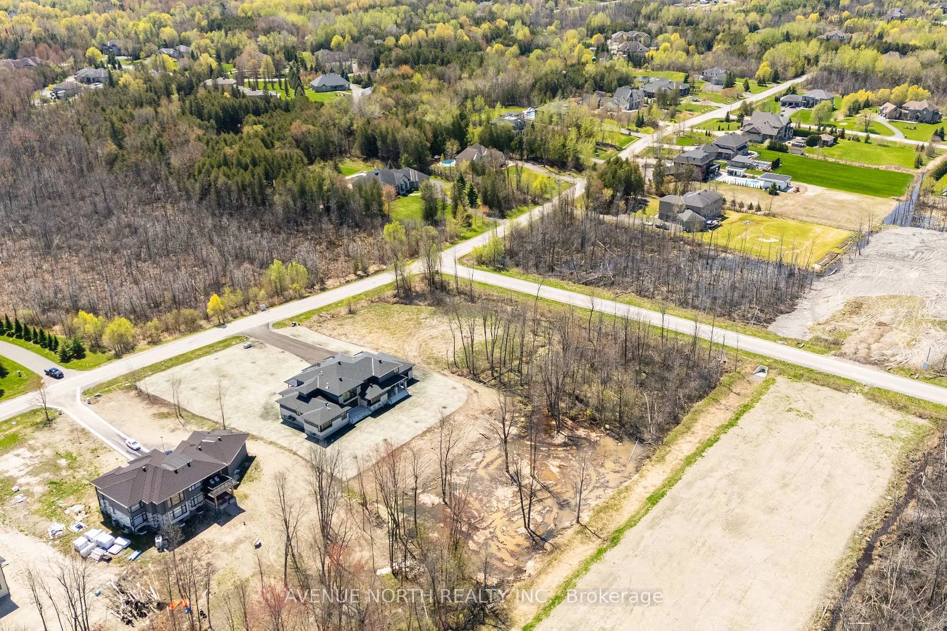 Photo 5 of 5829 Red Castle Ridge, Ottawa, Manotick East to Manotick Station — HOMEH