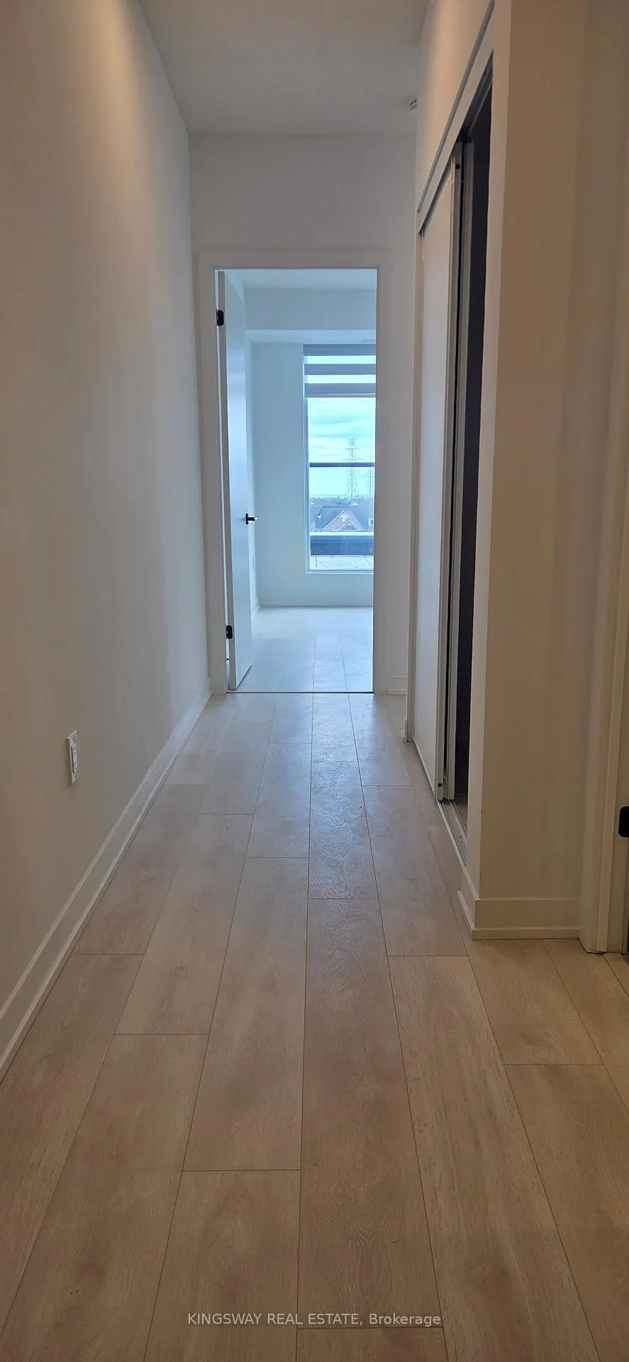 Photo 3 of Unit 411, 4878 Powers Common, Burlington, Alton — HOMEH