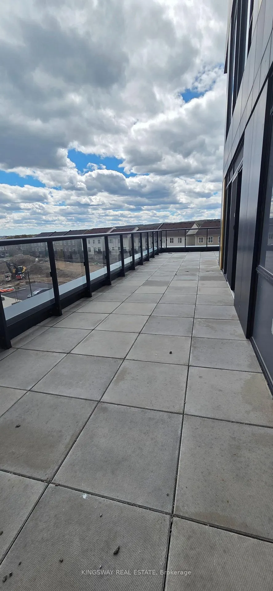 Photo 19 of Unit 411, 4878 Powers Common, Burlington, Alton — HOMEH