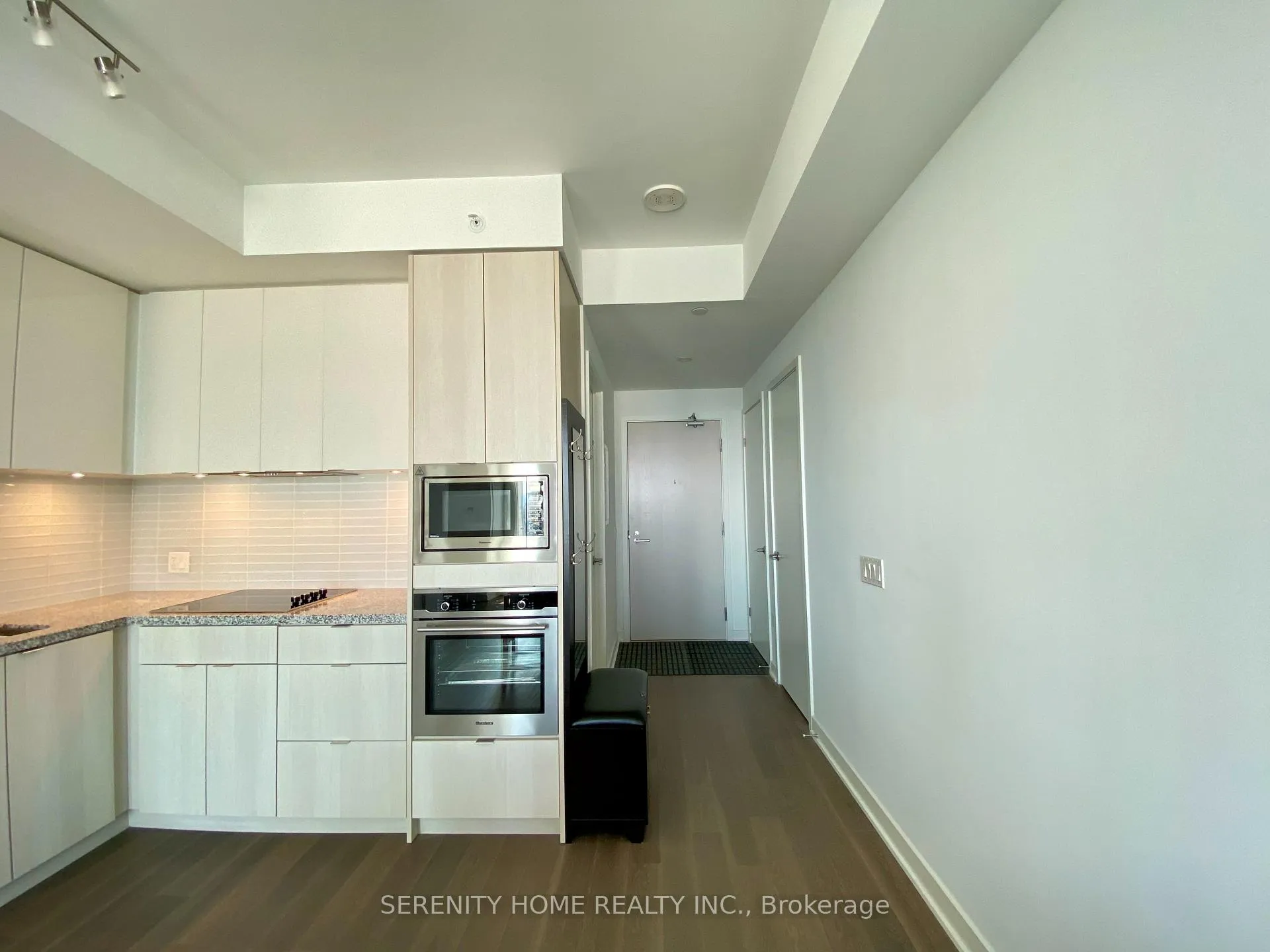 Photo 4 of Unit 4103, 115 Blue Jays Way, Toronto, Waterfront Communities — HOMEH