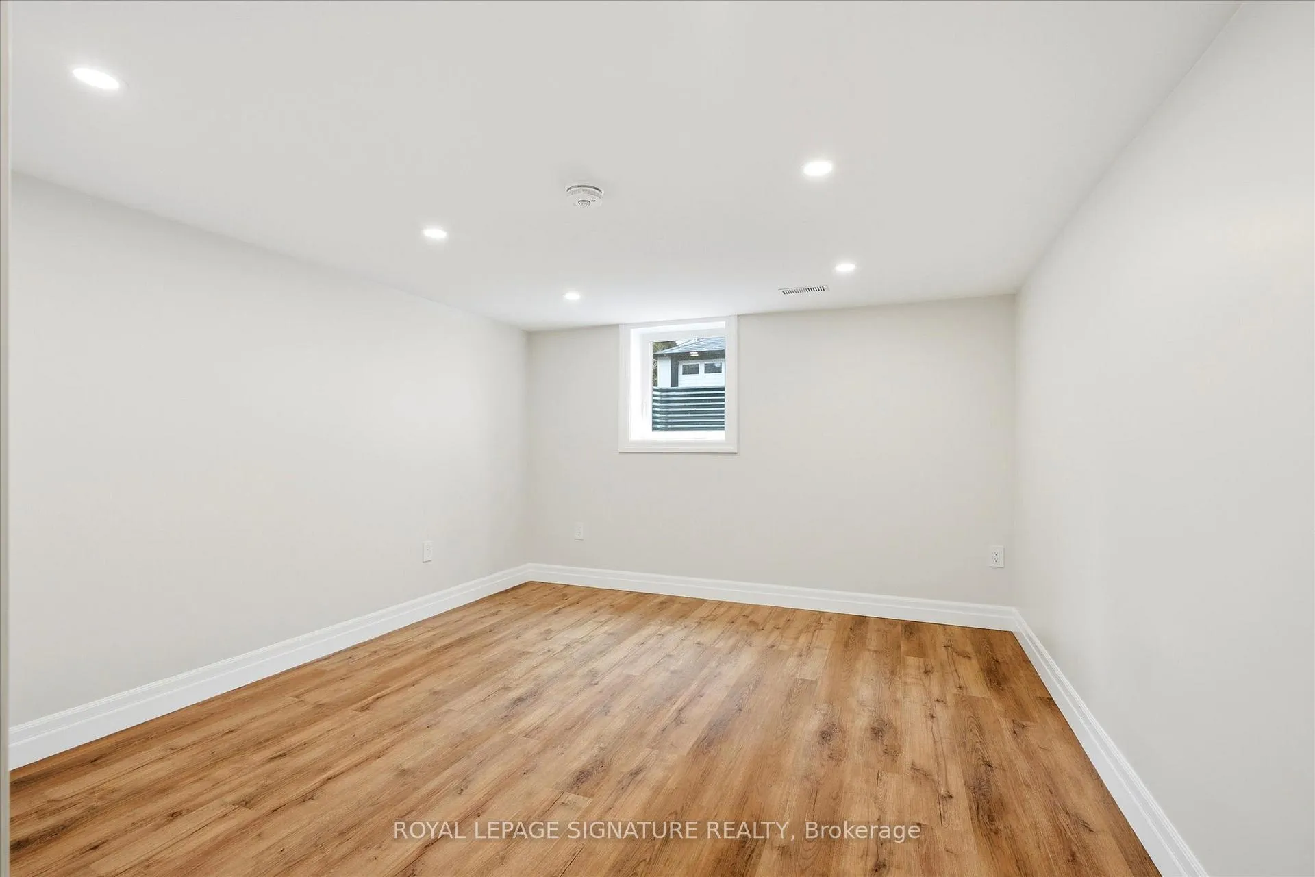 Photo 36 of 24 Treeview Drive, Etobicoke, Alderwood — HOMEH