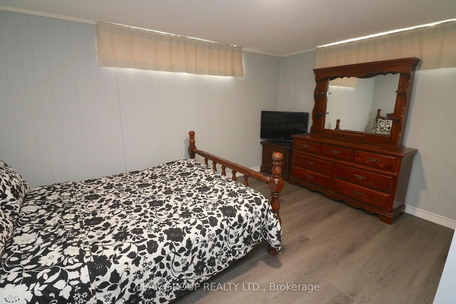 Photo 11 of Unit #Lower, 6119 Scott Street, Niagara Falls, Cherrywood — HOMEH