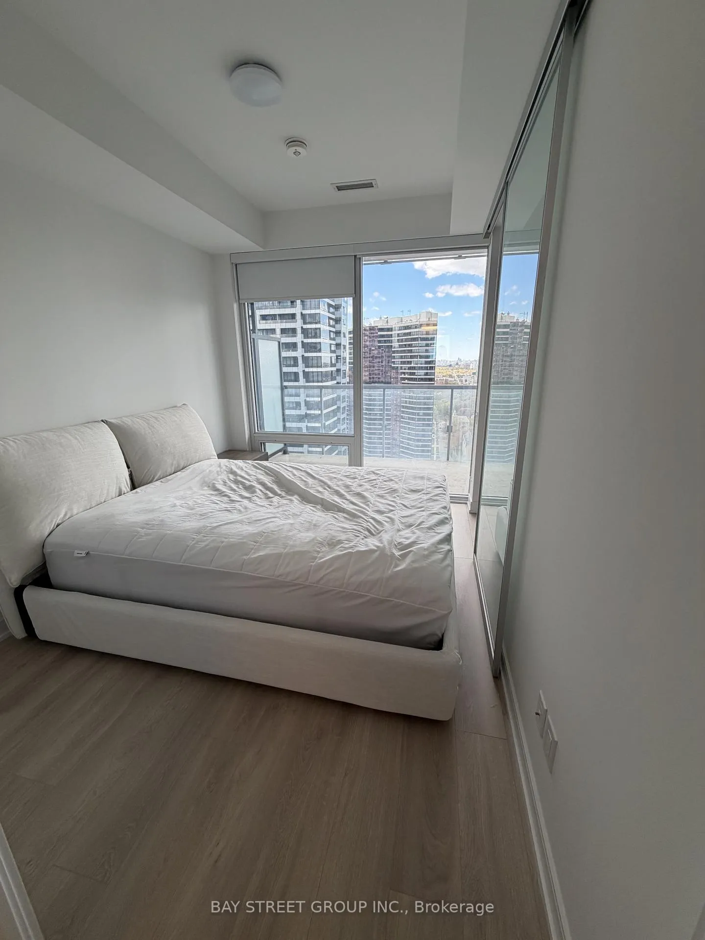 Photo 5 of Unit 3011, 3 Gloucester Street, Toronto, Church-Yonge Corridor — HOMEH