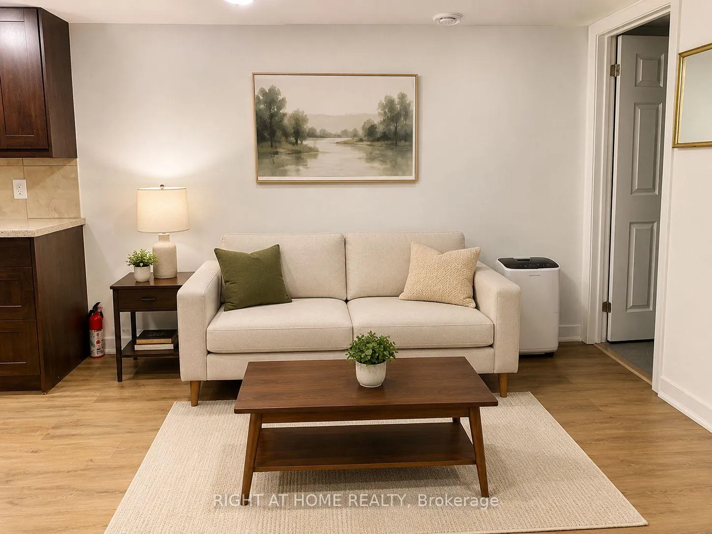 Photo 4 of Unit Lower, 79 Niagara Street, Toronto, Niagara — HOMEH
