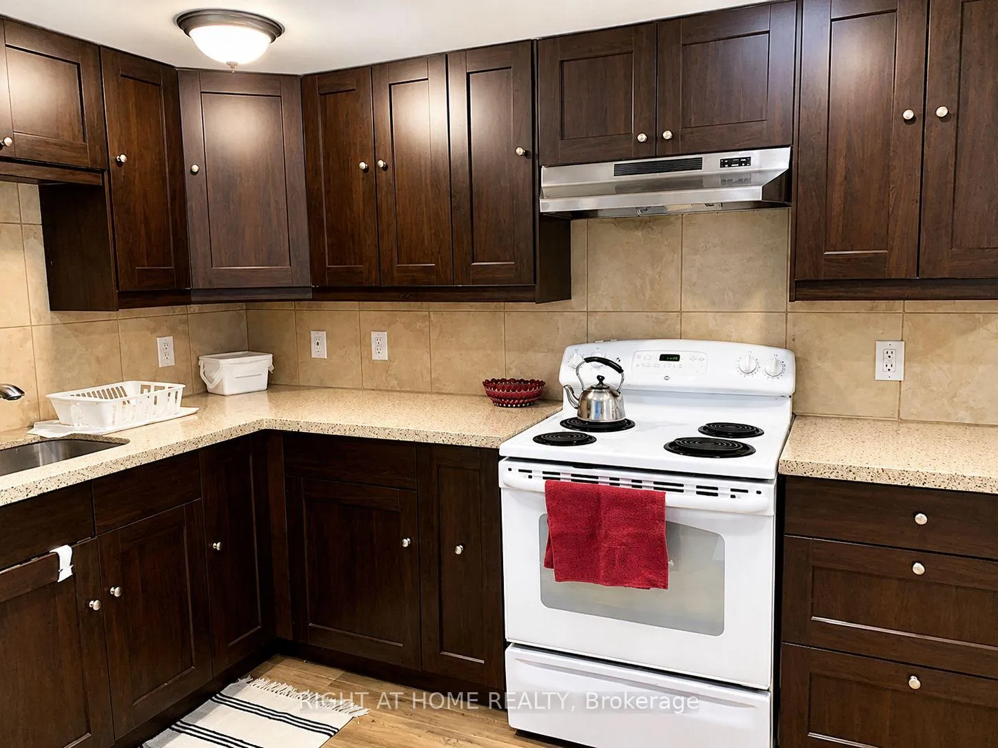 Photo 6 of Unit Lower, 79 Niagara Street, Toronto, Niagara — HOMEH