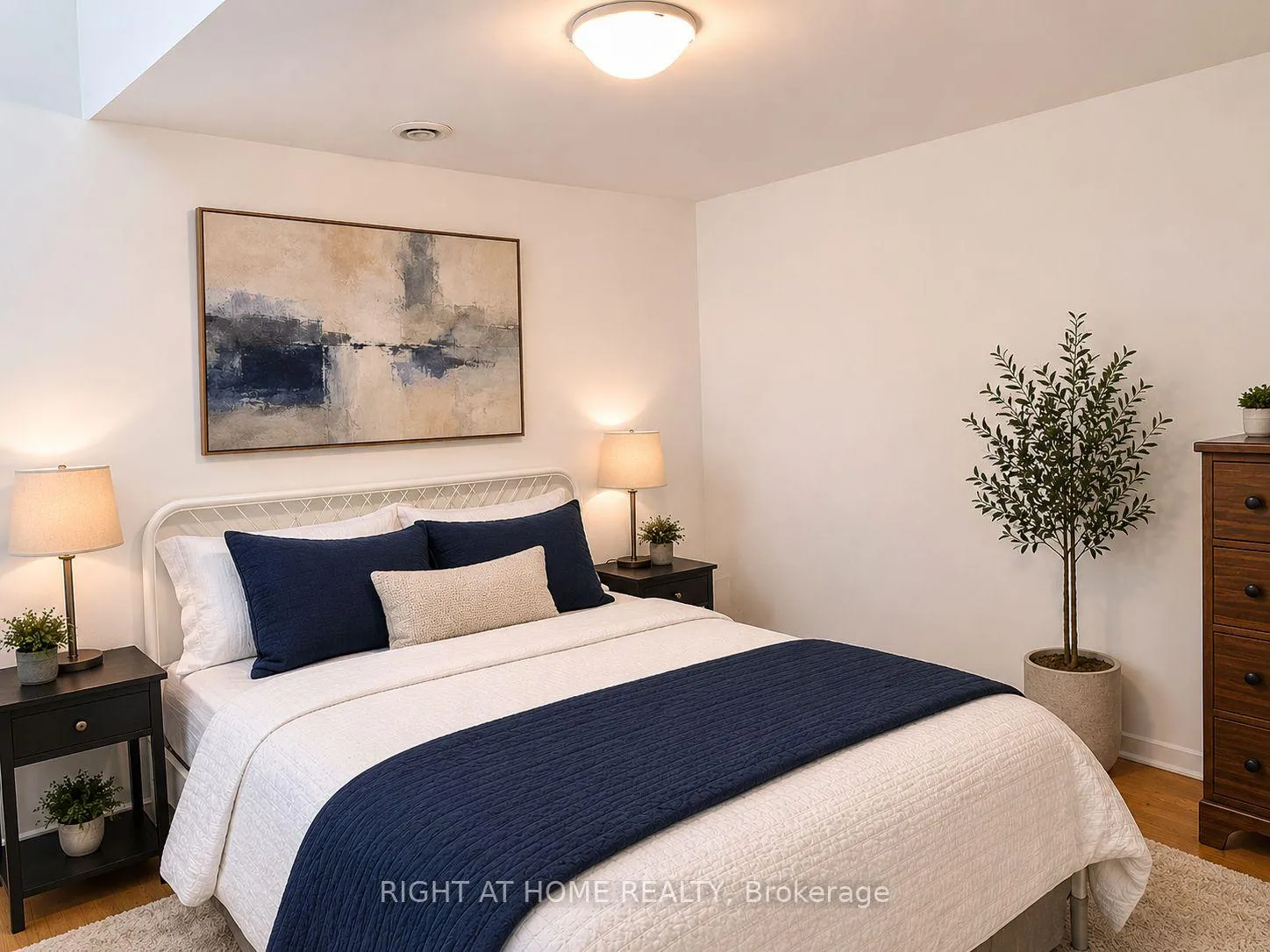Photo 9 of Unit Lower, 79 Niagara Street, Toronto, Niagara — HOMEH