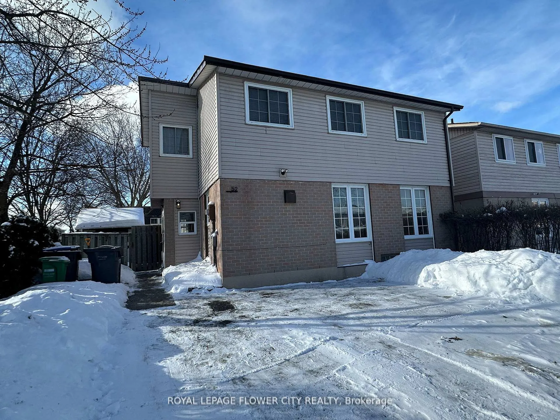 Photo 2 of 52 Grand Valley Drive, Brampton, Northgate — HOMEH