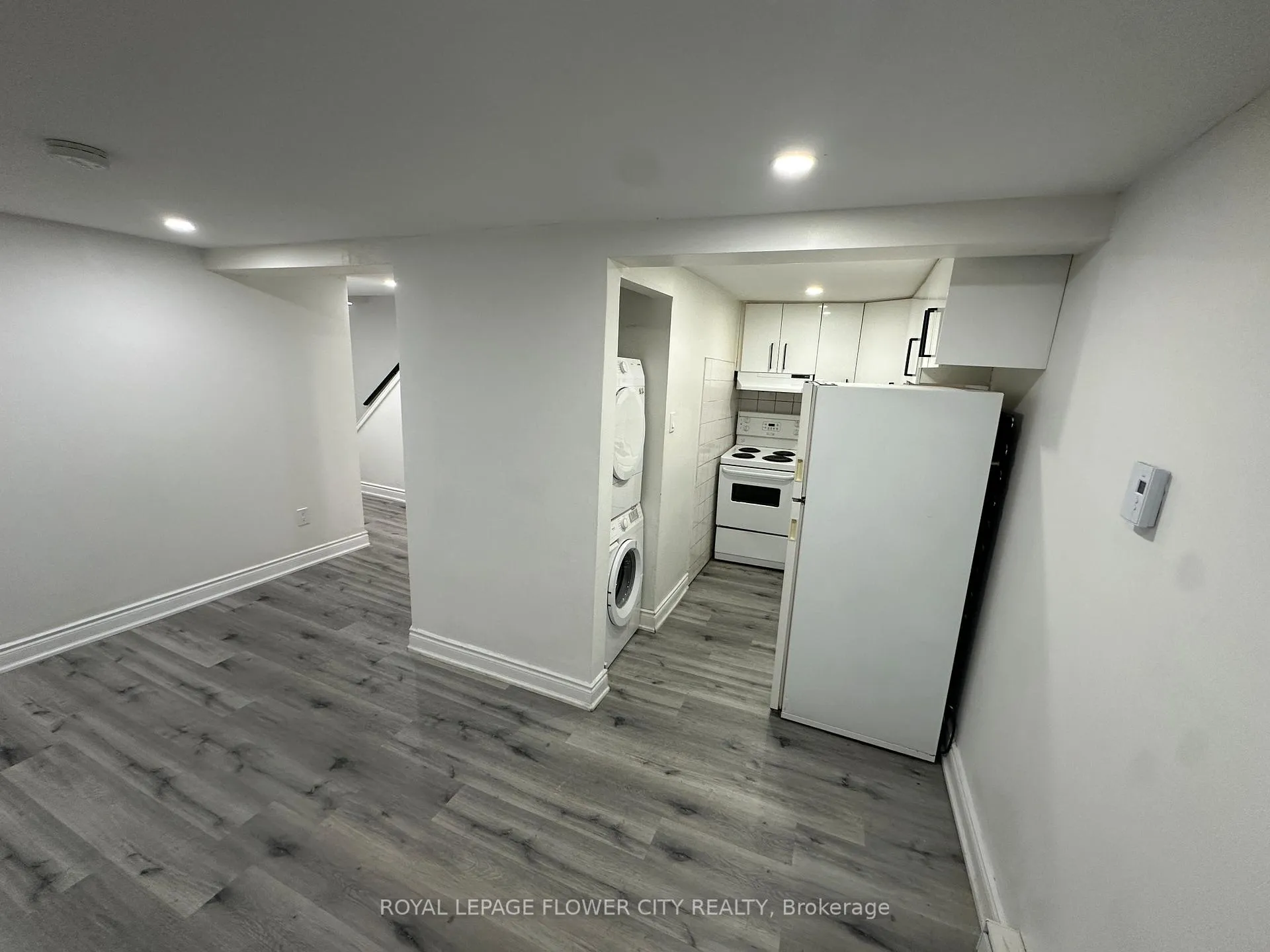 Photo 7 of 52 Grand Valley Drive, Brampton, Northgate — HOMEH