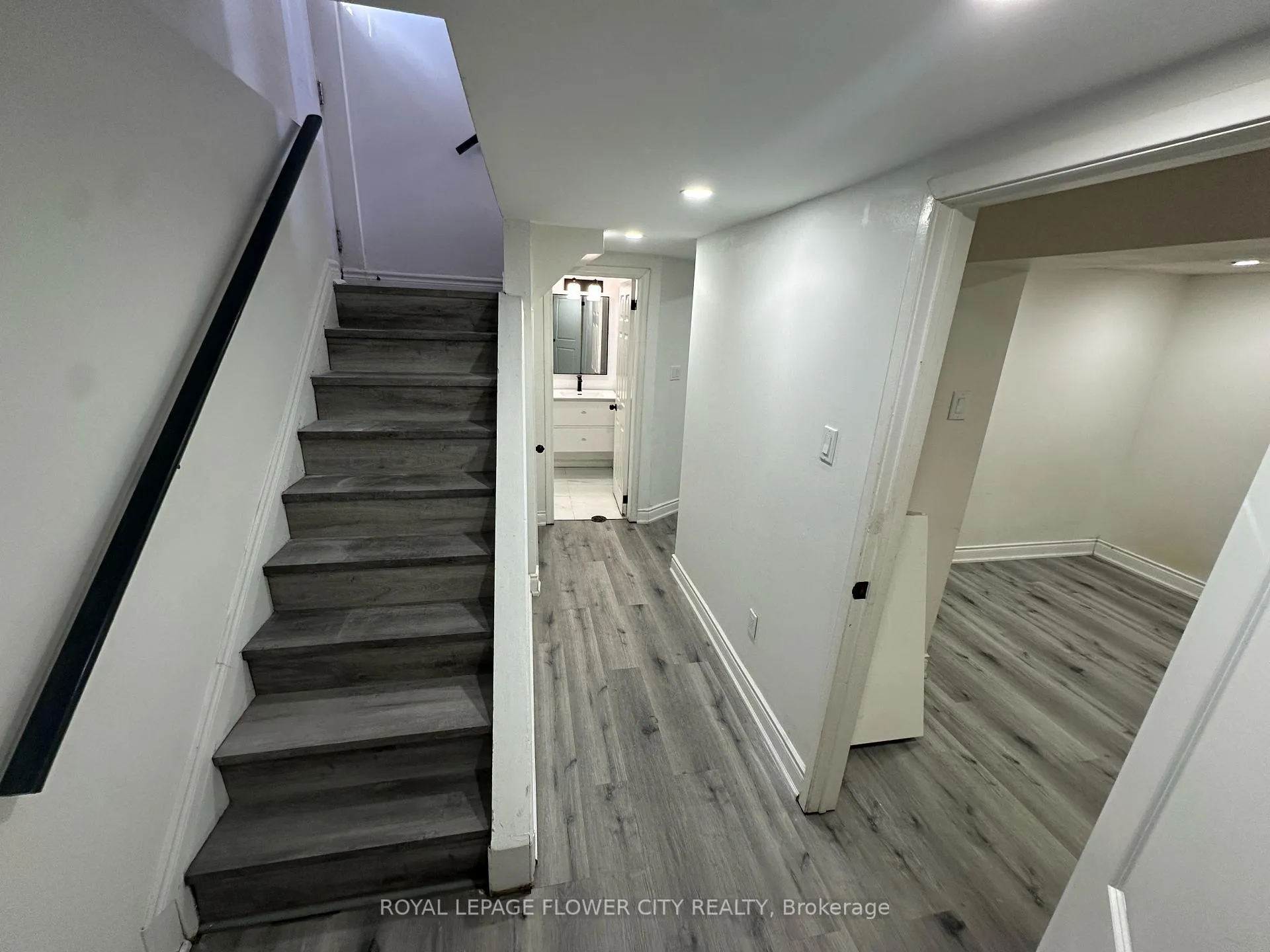 Photo 29 of 52 Grand Valley Drive, Brampton, Northgate — HOMEH