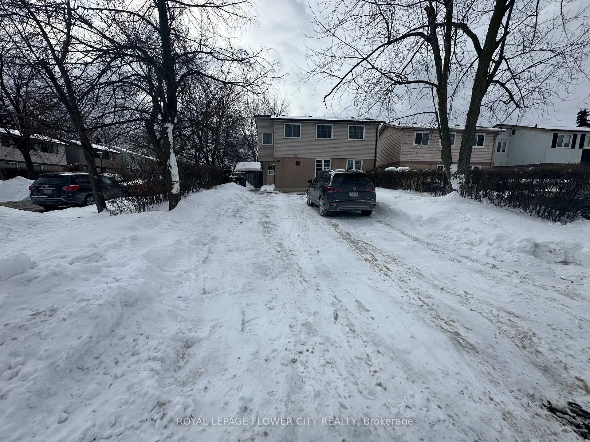 Photo 32 of 52 Grand Valley Drive, Brampton, Northgate — HOMEH