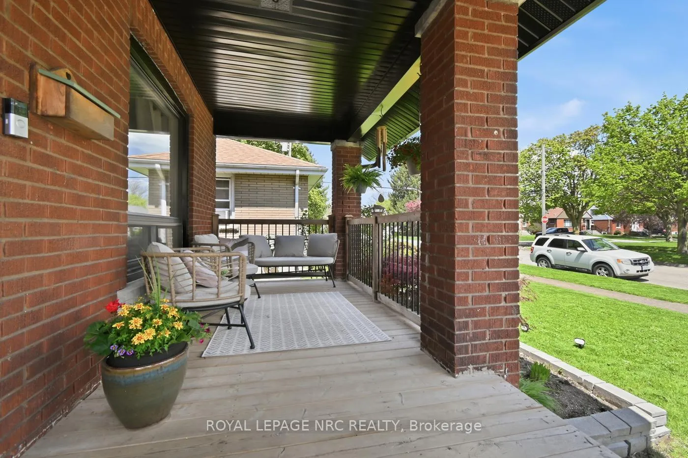 Photo 4 of 4943 Duke Avenue, Niagara Falls, Cherrywood — HOMEH