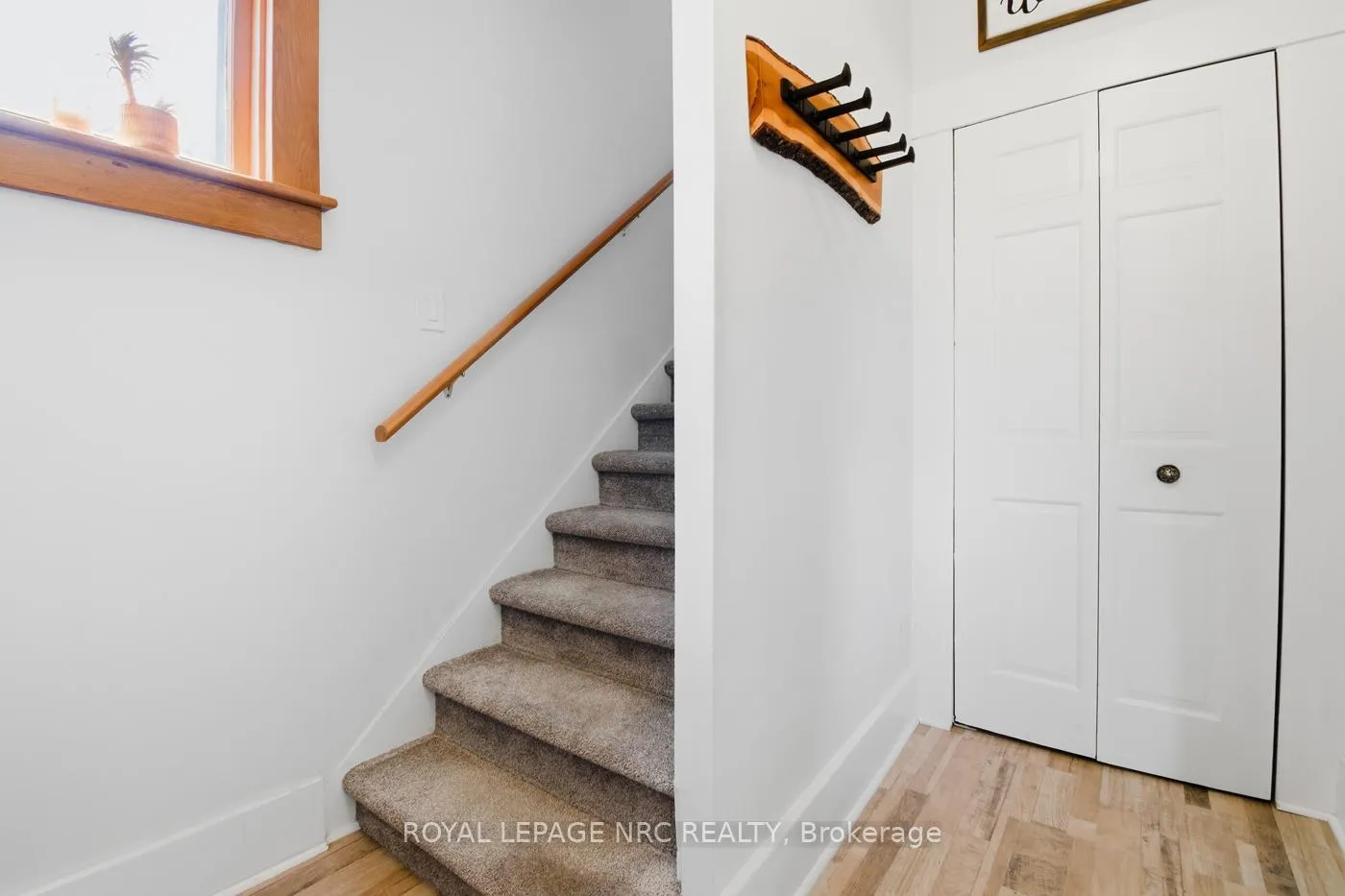 Photo 8 of 4943 Duke Avenue, Niagara Falls, Cherrywood — HOMEH
