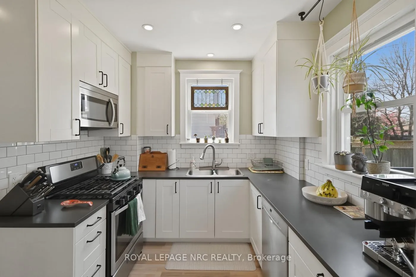 Photo 14 of 4943 Duke Avenue, Niagara Falls, Cherrywood — HOMEH