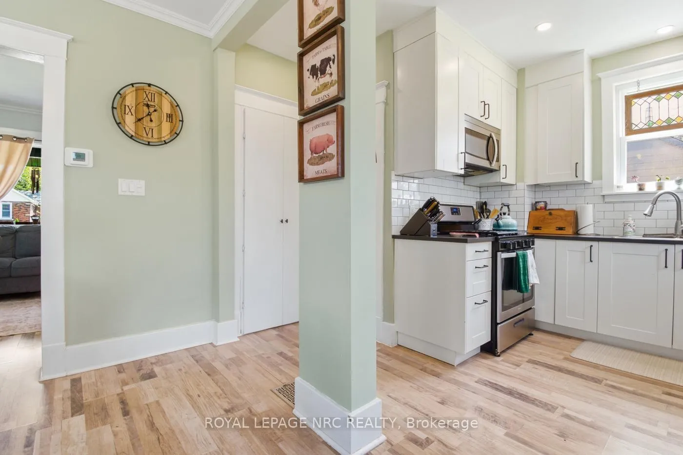 Photo 21 of 4943 Duke Avenue, Niagara Falls, Cherrywood — HOMEH