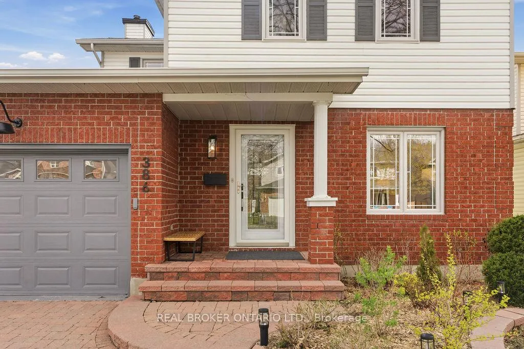 Photo 2 of 386 Pauline Charron Place, Ottawa, Vanier — HOMEH