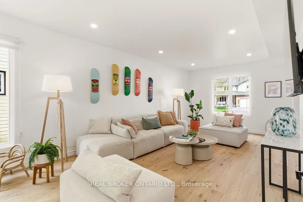 Photo 5 of 386 Pauline Charron Place, Ottawa, Vanier — HOMEH