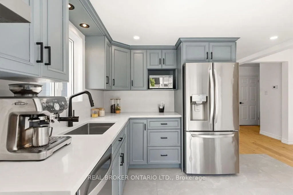 Photo 12 of 386 Pauline Charron Place, Ottawa, Vanier — HOMEH