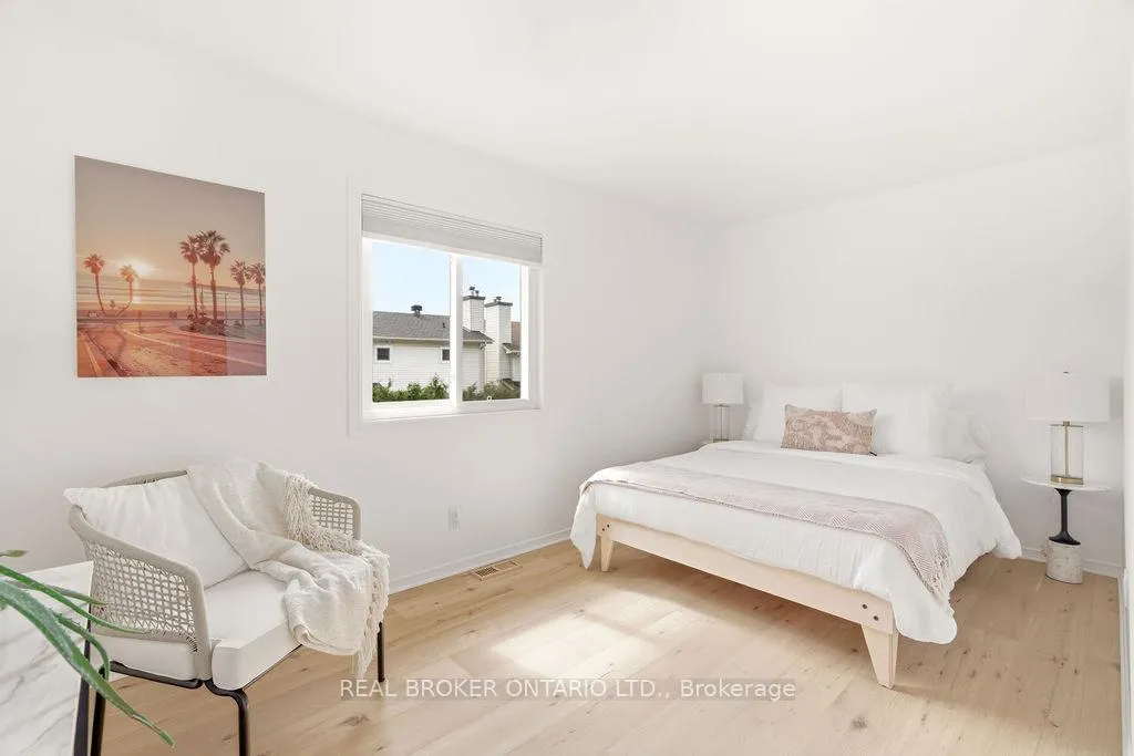 Photo 27 of 386 Pauline Charron Place, Ottawa, Vanier — HOMEH