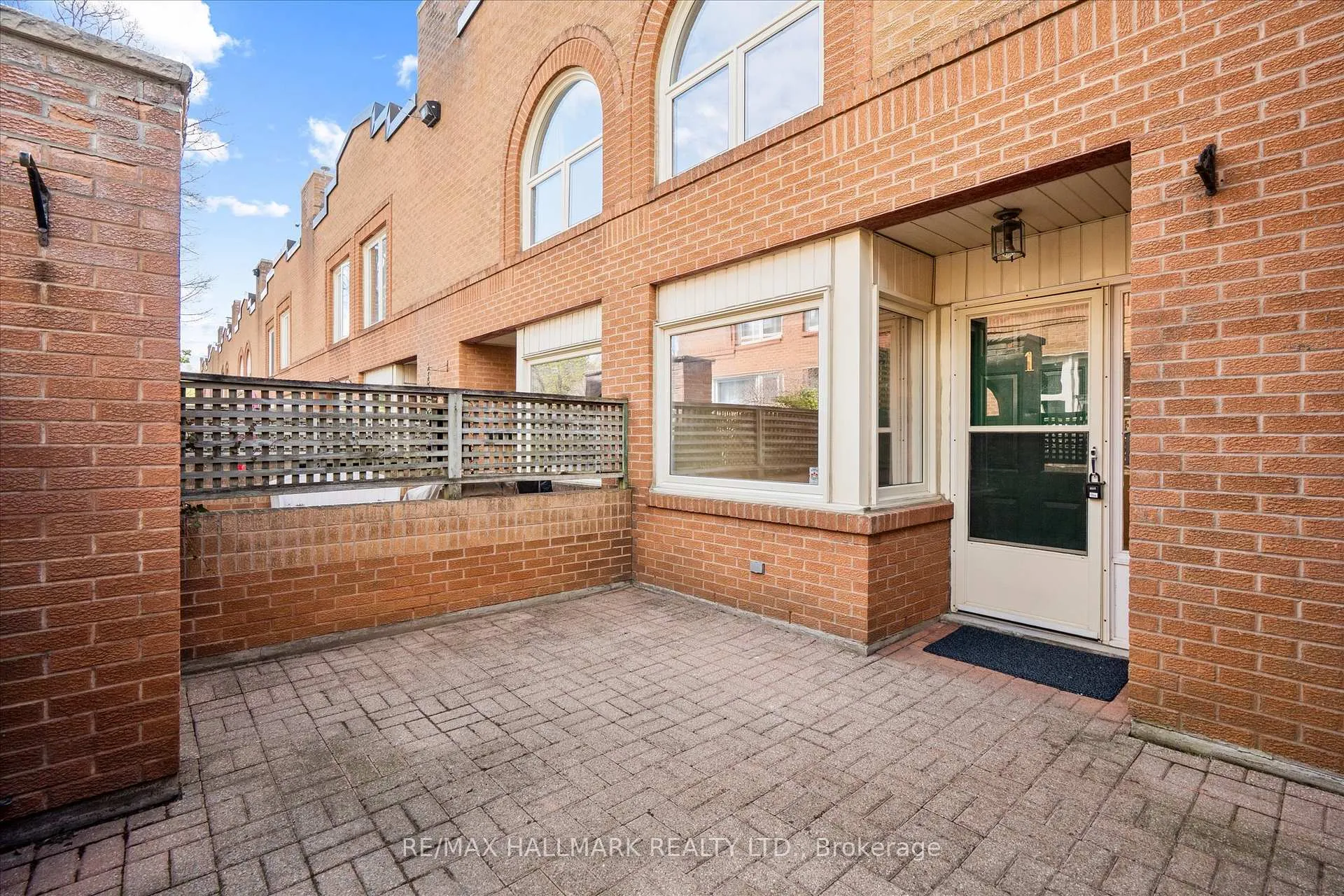 Photo 5 of Unit 1, 122 Glen Manor Drive, Toronto, The Beaches — HOMEH